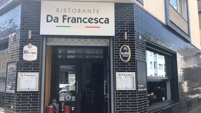 Der Eingang des Ristorante da Francesca auf der Goltsteinstraße in Köln-Bayenthal.