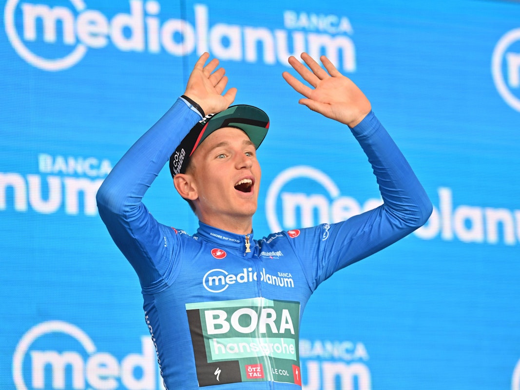 Lennard Kämna aus Deutschland vom Team Bora-Hansgrohe jubelt.