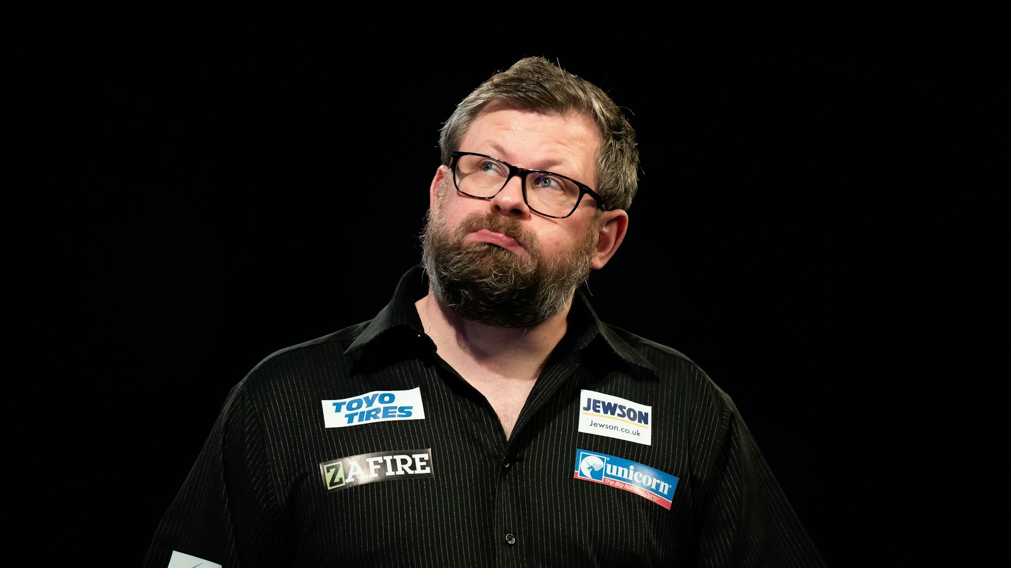 James Wade, hier bei der Darts-WM im Januar 2022 in London, wurde in ein Leverkusener Krankenhaus gebracht.