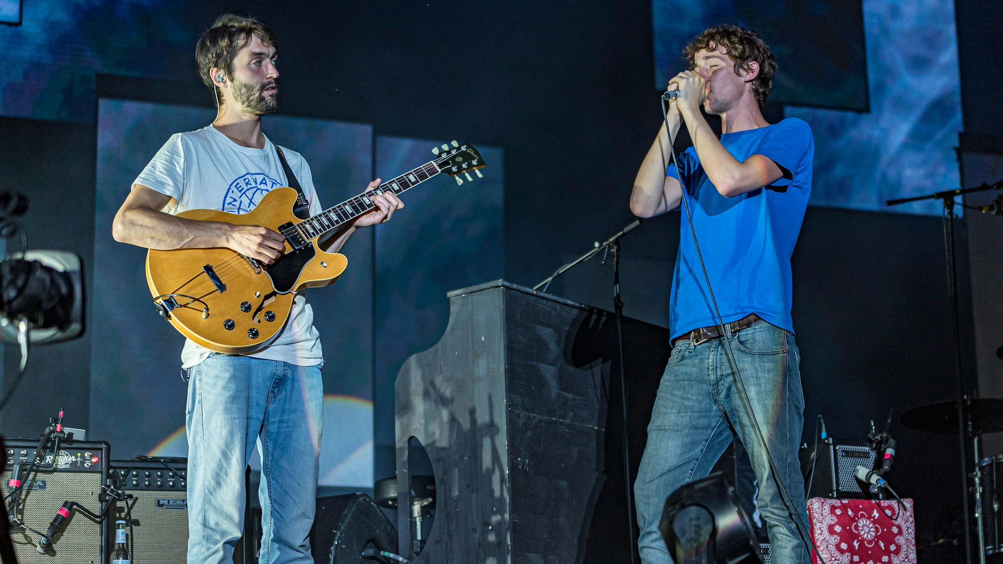 AnnenMayKantereit wird zum ersten Mal im RheinEnergie-Stadion auftreten. Unser Foto zeigt die Band am 14. September 2019 am Fühlinger See in Köln.