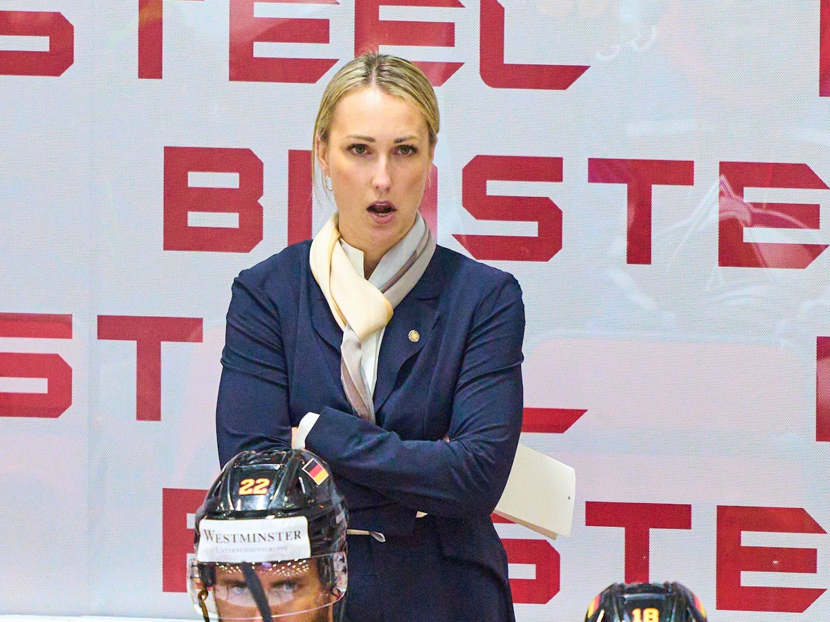 Jessica Campbell ist Assistenz-Trainerin bei der deutschen Eishockey-Nationalmannschaft.