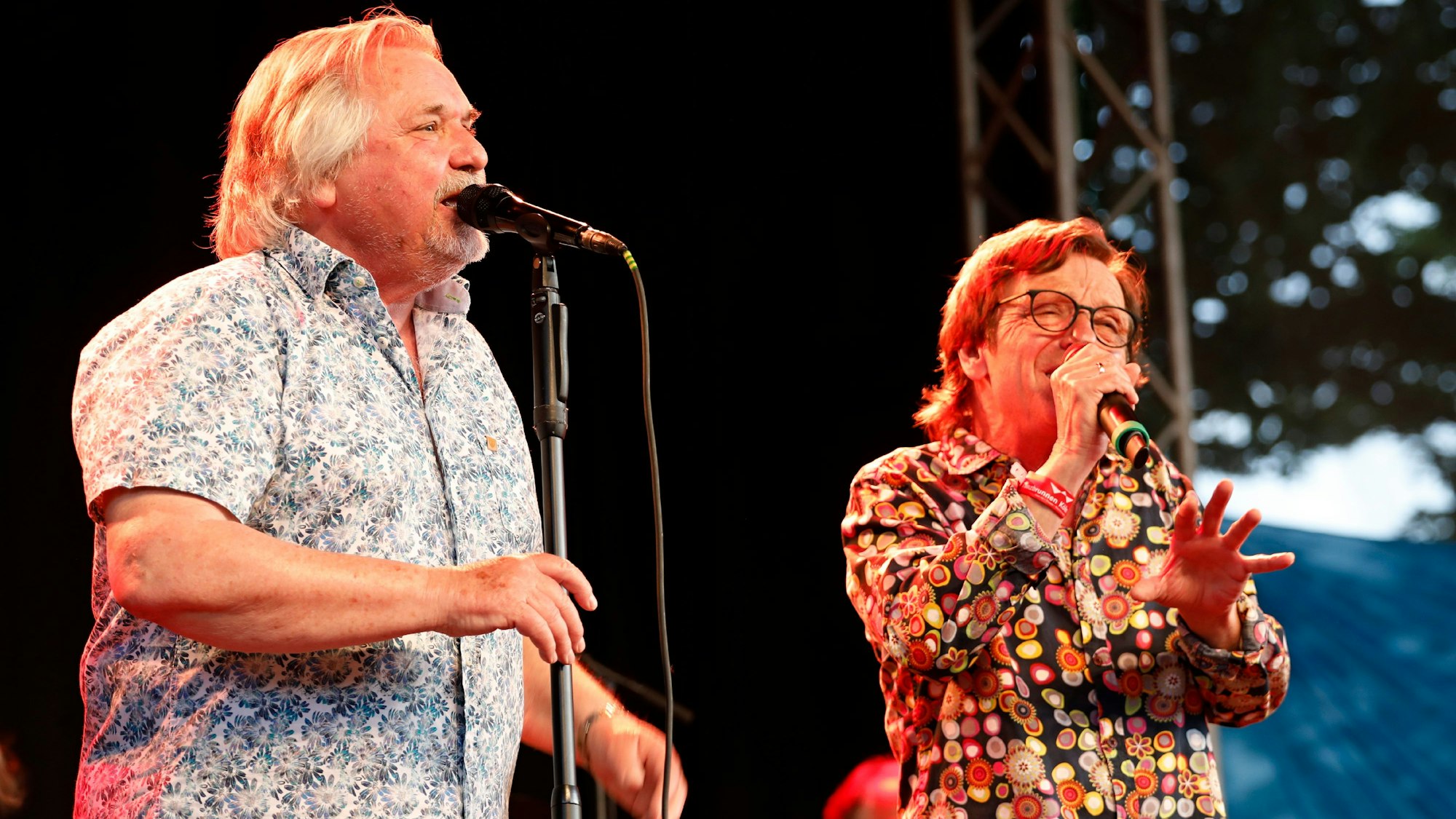 Tommy Engel und Purple Schulz singen im Tanzbrunnen in Köln
