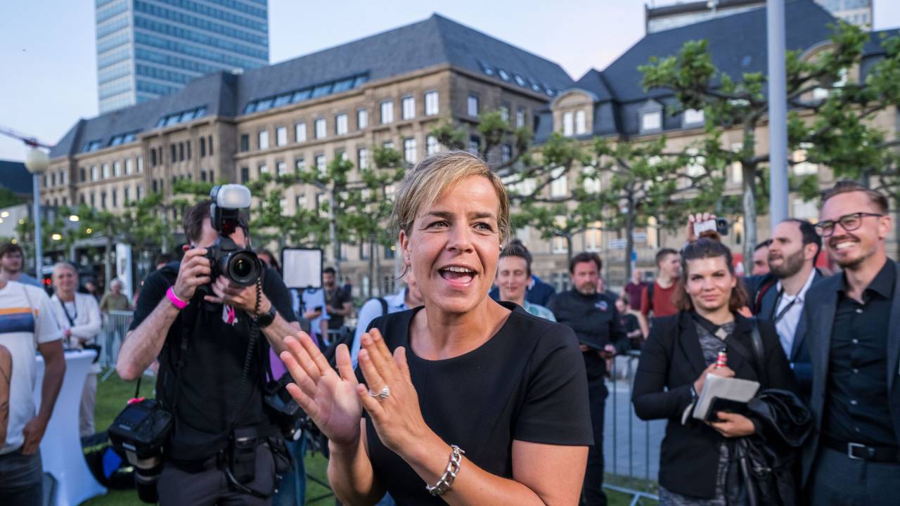 Mona Neubaur freut sich über den Erfolg der Grünen in NRW.