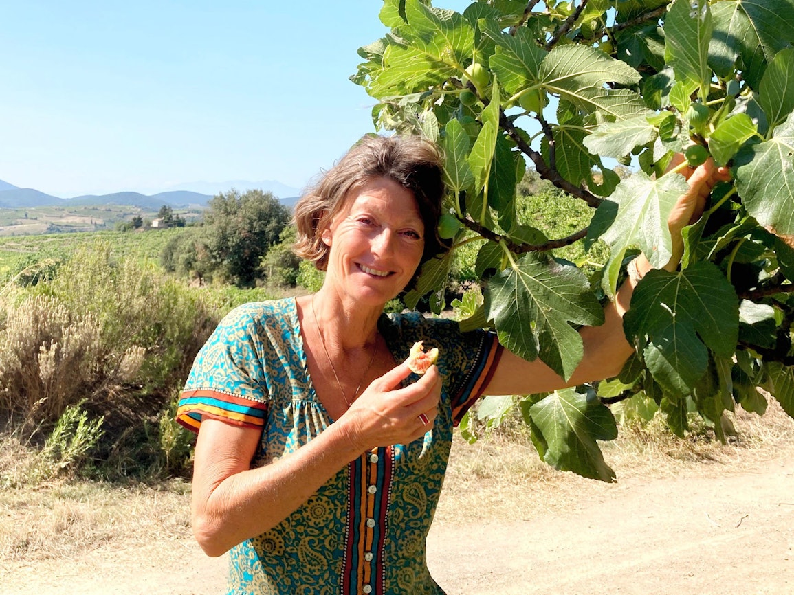 Winzerin Rolinka lacht in der RTL-Show„ Bauer sucht Frau International“ am 16. Mai 2022.