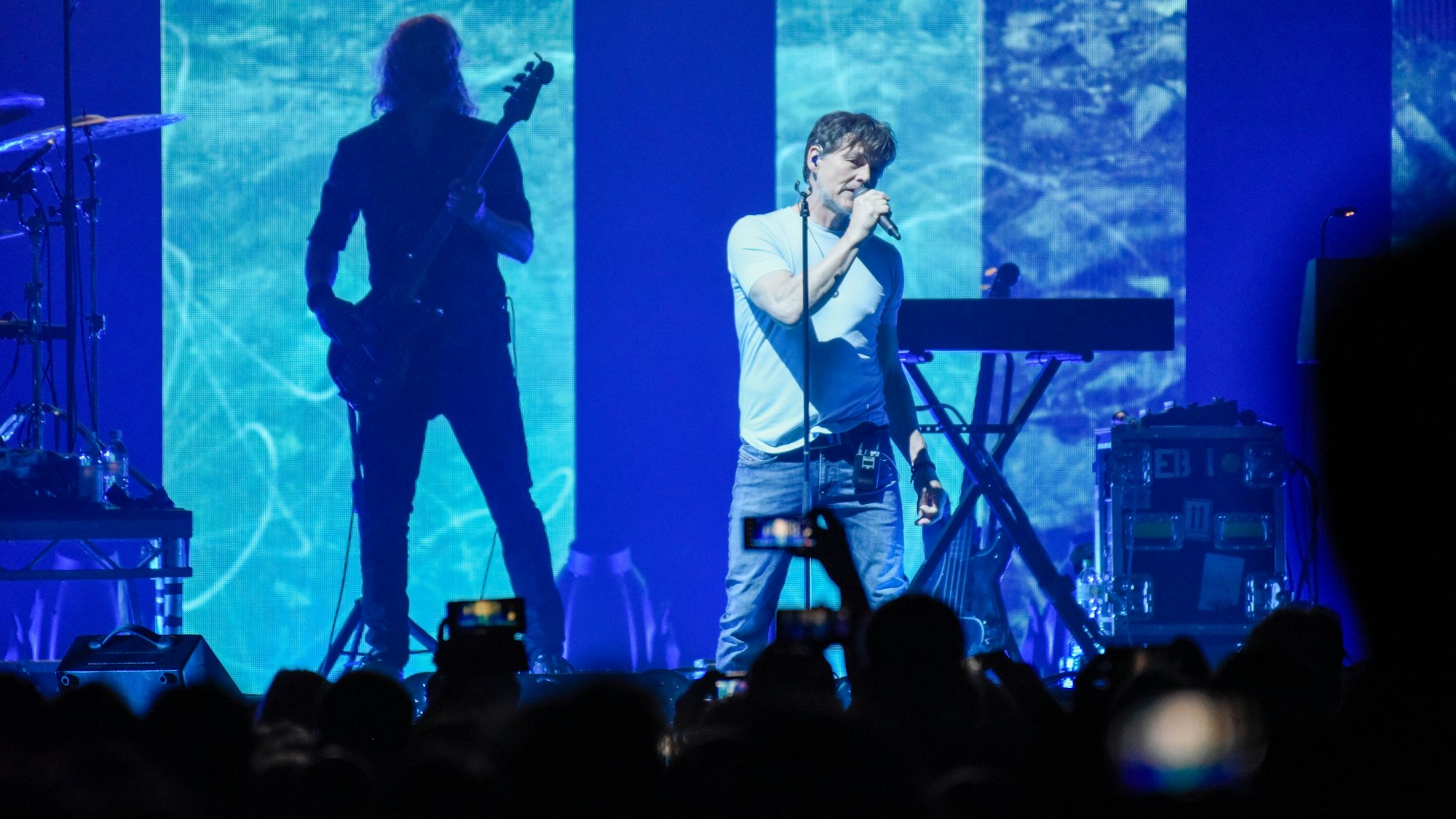 Die Gruppe a-ha spielt ein Konzert in der Lanxess-Arena.