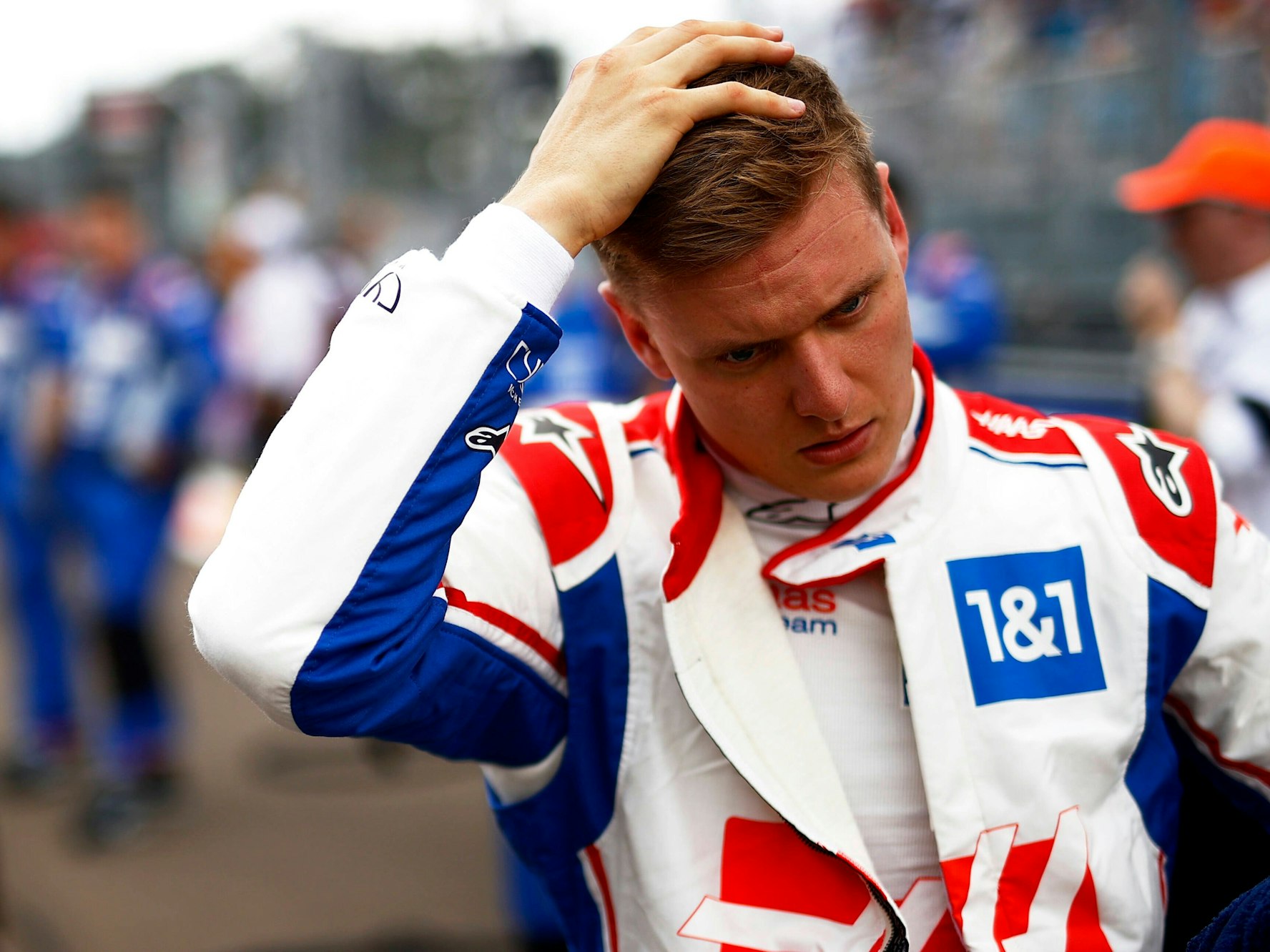 Mick Schumacher auf der Rennstrecke kurz vor dem Rennstart beim Grand Prix in Miami.