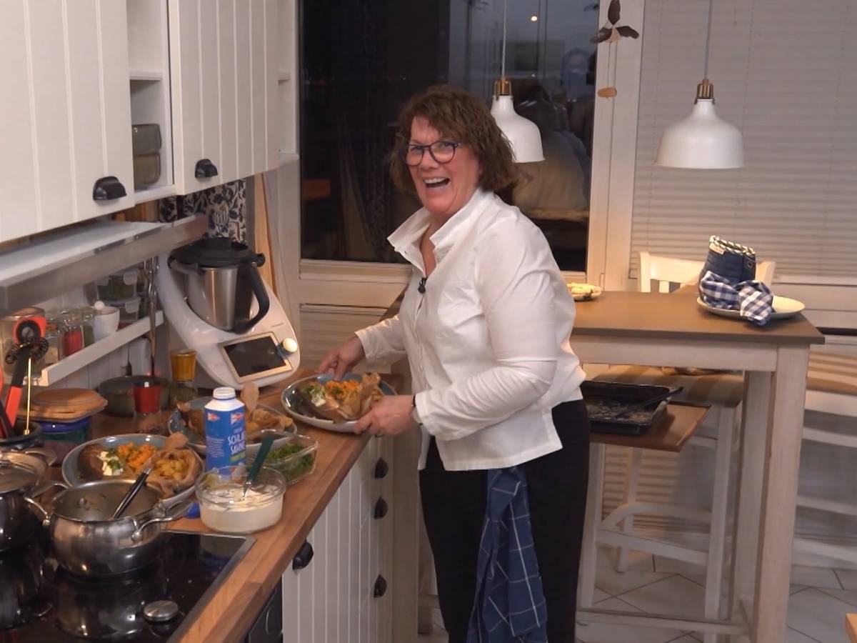 Bärbel kocht beim „Perfekten Dinner“ auf Vox am 16. Mai 2022.