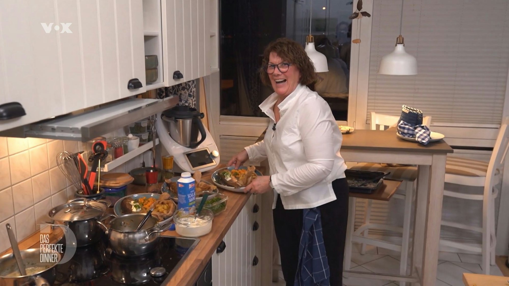 Bärbel kocht beim „Perfekten Dinner“ auf Vox am 16. Mai 2022.