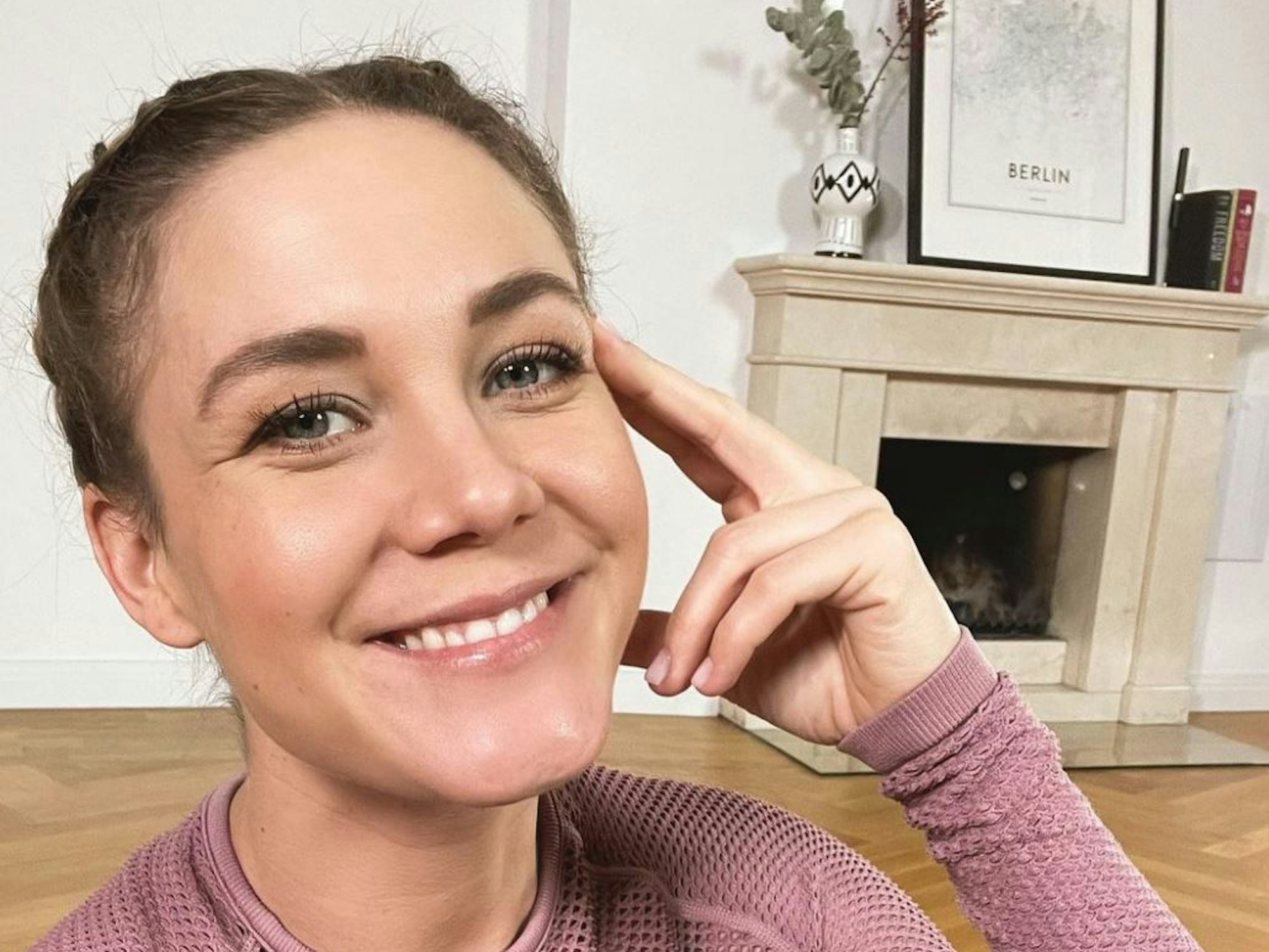 Alina Merkau hat das Selfie am 21. JANUAR 2021 auf ihrem Instagram-Kanal hochgeladen.