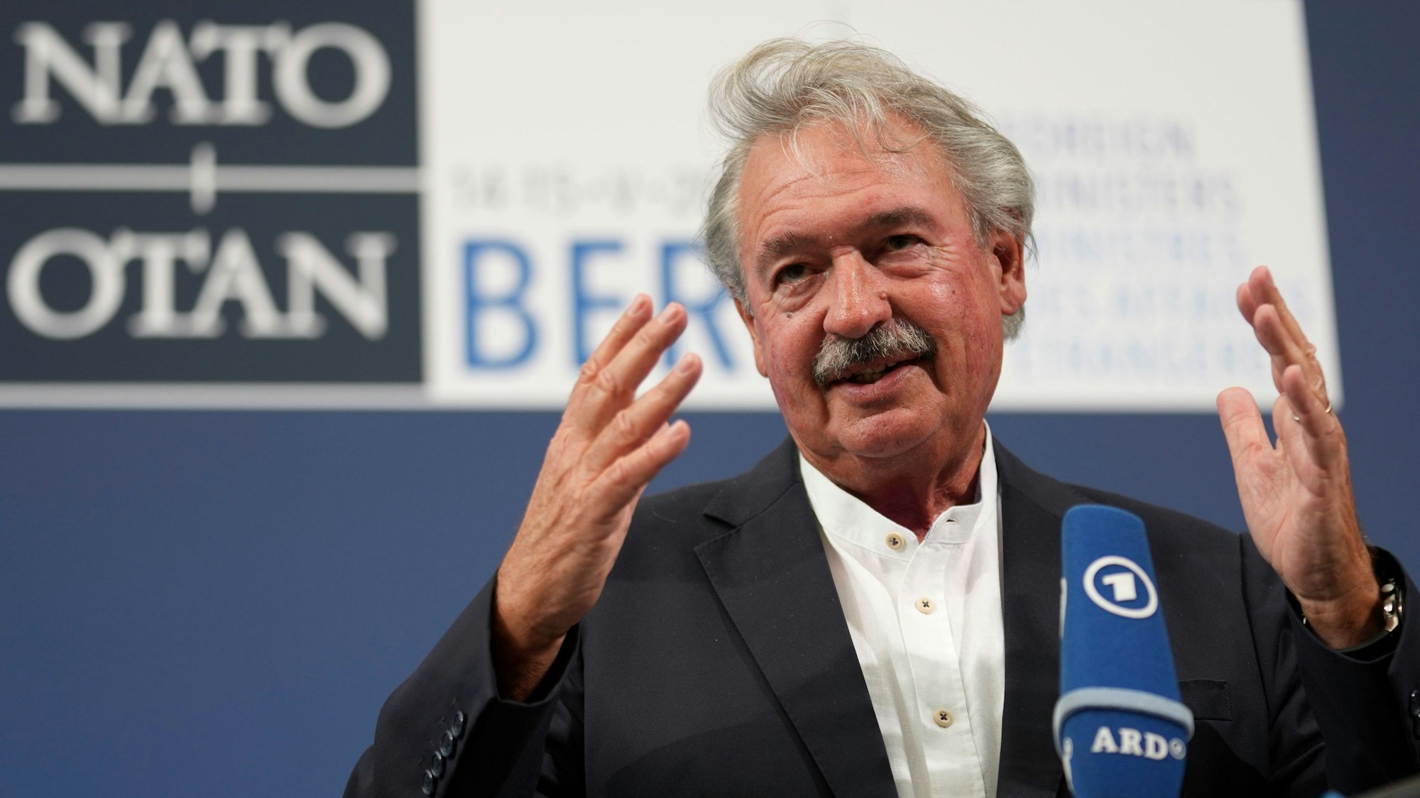 Luxemburgs Außenminister Jean Asselborn im Mai 2022 bei einem Nato-Treffen in Berlin.
