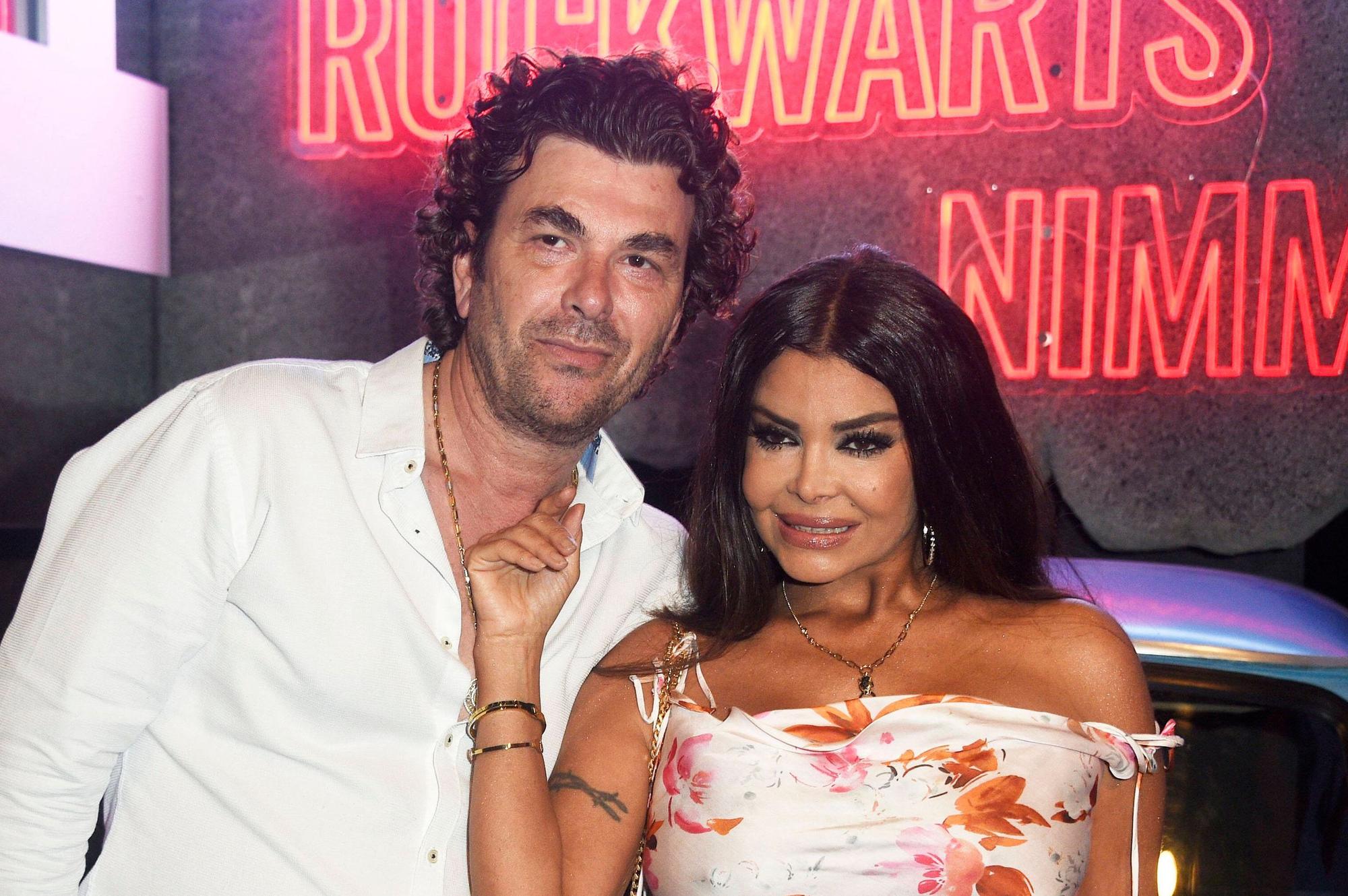 Kader Loth mit Ehemann Ismet Atli (hier 2021) wollen die Krone im „Sommerhaus der Stars“.