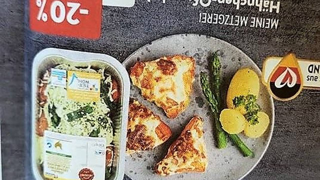 Entdecken Sie es auch? Eine Kundin hat in einem Aldi-Prospekt einen Penis auf dem Teller entdeckt. Das Social-Media-Team von Aldi machte auf Facebook große Augen.