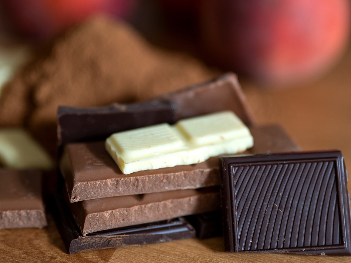 Der Verzehr der Schokolade kann Leberschäden verursachen. Unser Foto zeigt verschiedene Sorten von Schokolade.