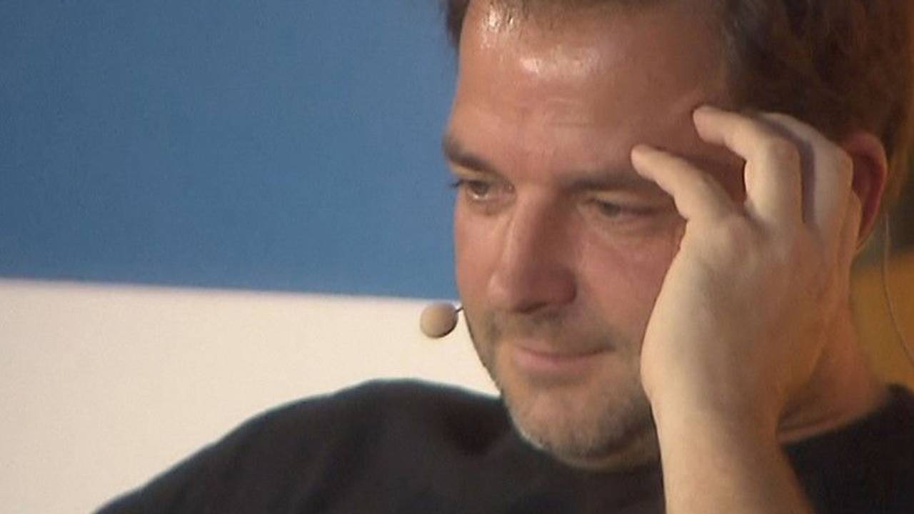 Martin Rütter reagierte wütend, als er die Zucht-Methode der Familie erfuhr. Unser Foto zeigt den Hunde-Profi bei einer Show im SWR.