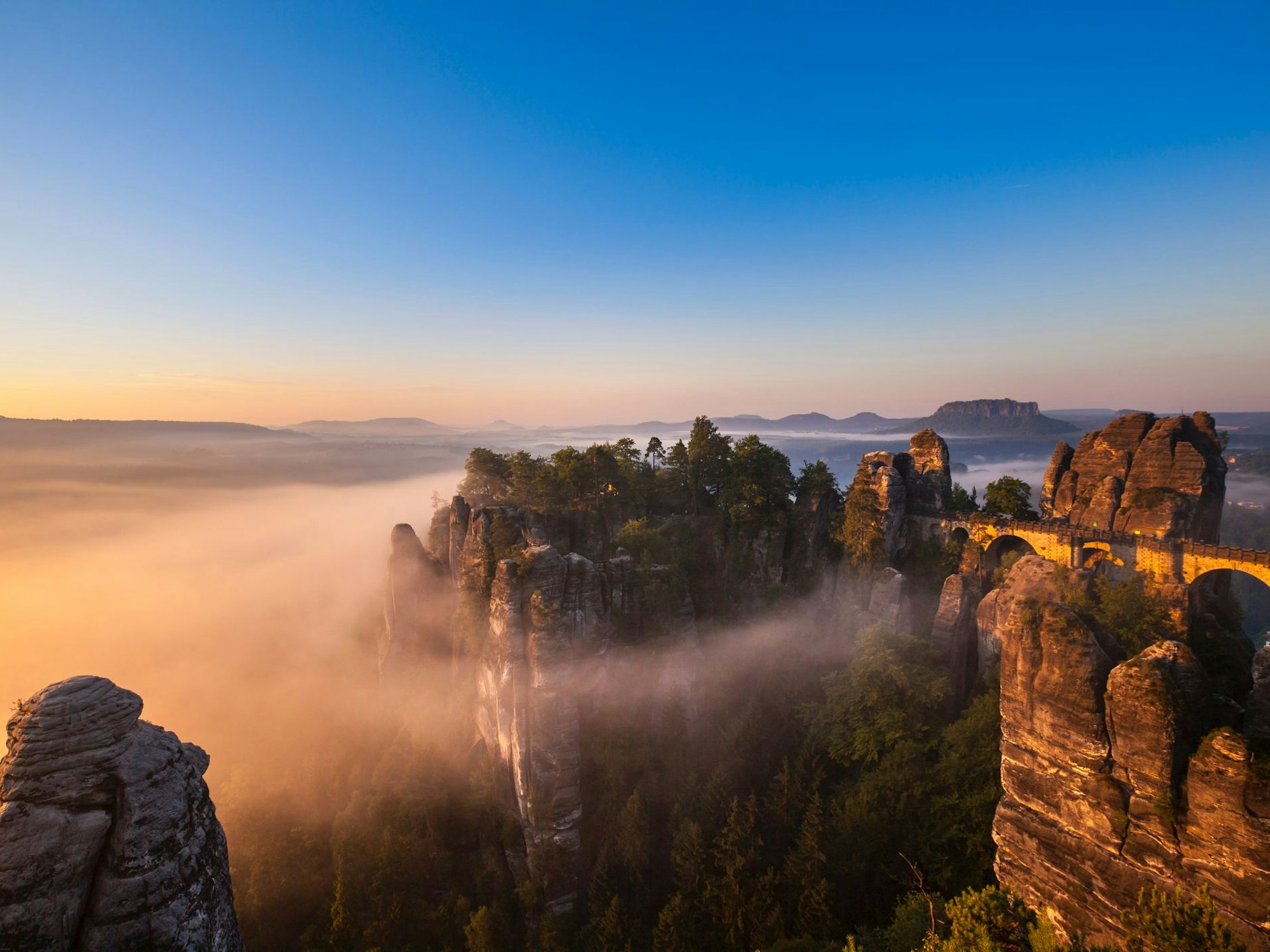 Eine der besten Natur-Sehenswürdigkeiten ist die Sächsische Schweiz.