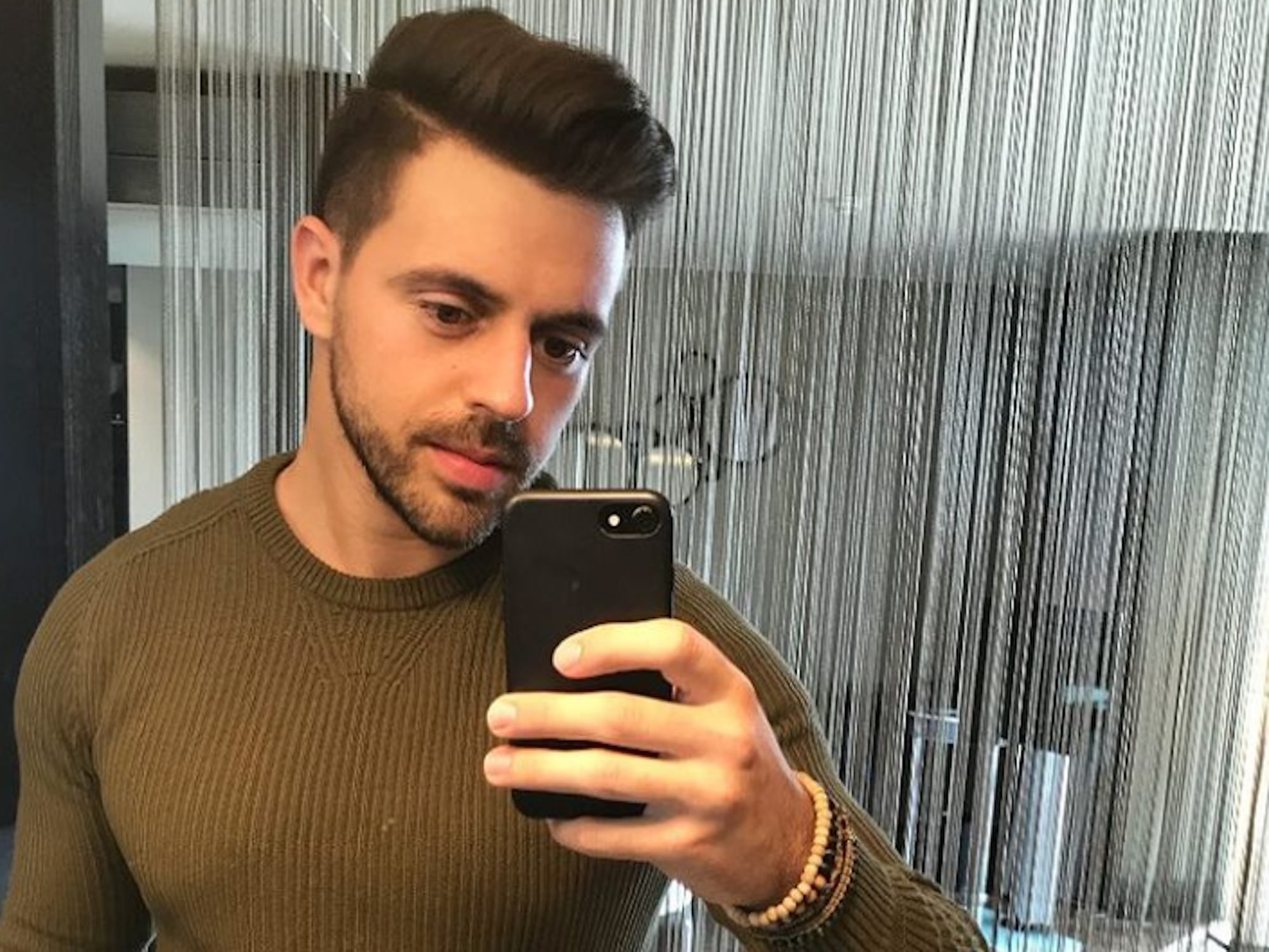 Selfie von Schauspieler Nassim Avat.