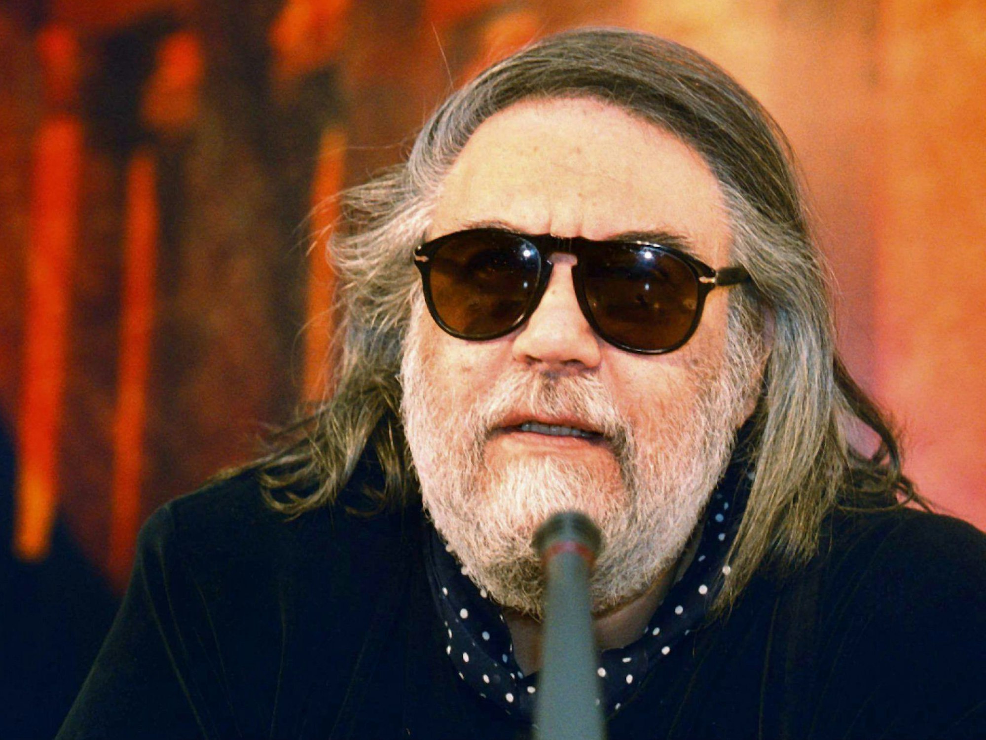 Keyboarder und Wegbereiter der elektronischen Musik: Mit 79 Jahren ist der weltberühmte Komponist Vangelis gestorben.