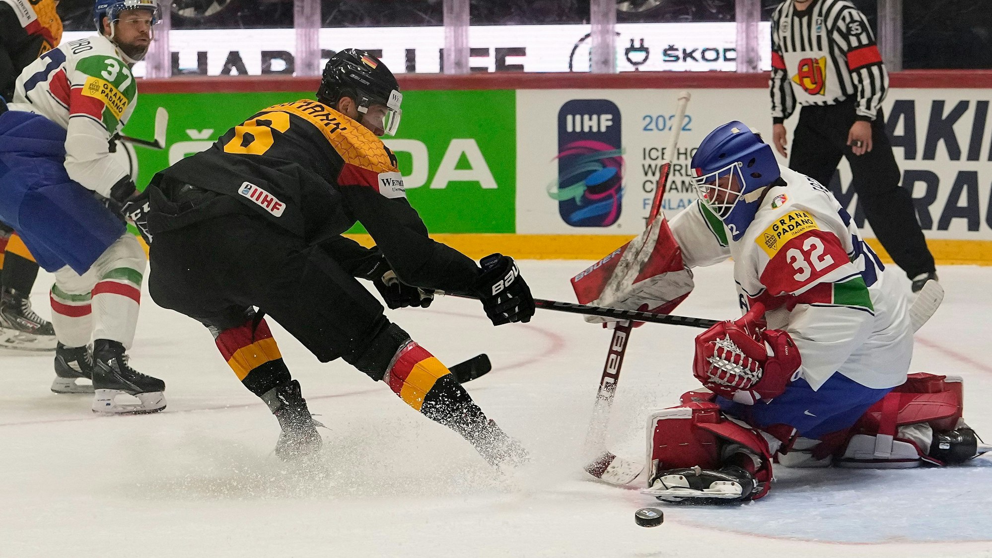 Kai Wissmann beim Torabschluss im WM-Spiel gegen Italien