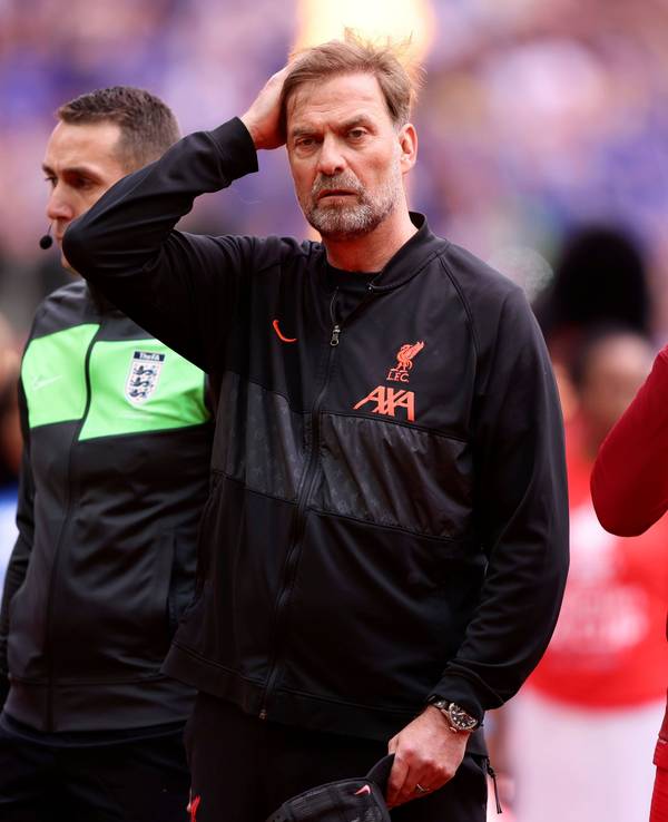Anpsannung vor dem FA-Cup-Finale gegen den FC Chelsea im Wembley-Stadion: Jürgen Klopp und Jordan Henderson vom FC Liverpool.