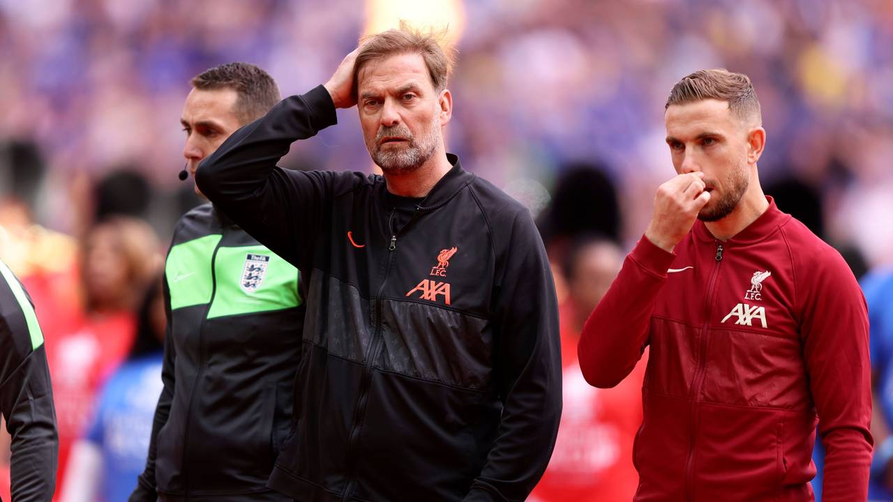 Anpsannung vor dem FA-Cup-Finale gegen den FC Chelsea im Wembley-Stadion: Jürgen Klopp und Jordan Henderson vom FC Liverpool.