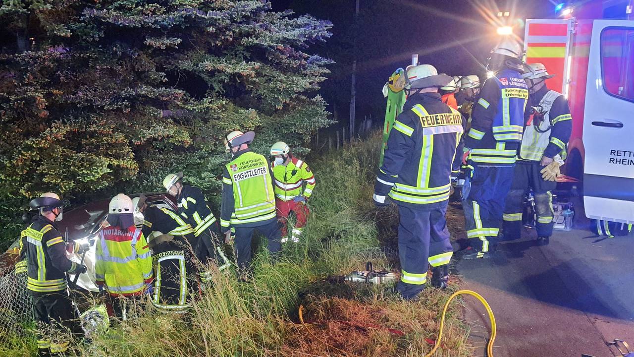 Technische Rettung nach Verkehrsunfall