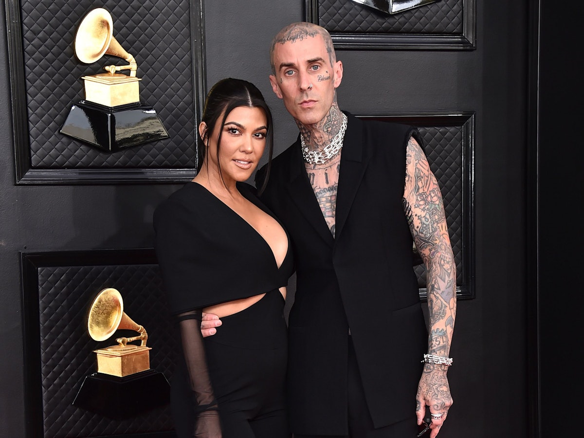 Kourtney Kardashian und Travis Barker, hier am 3. April 2022 bei der jährlichen Grammy Verleihung, haben geheiratet.