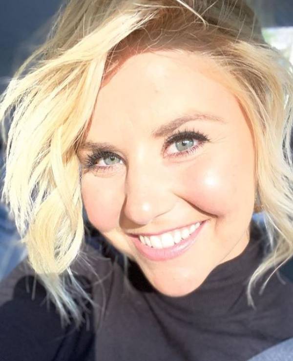 Beatrice Egli: Auf Instagram hat sie fast eine halbe Million Fans (Stand: Mai 2022). Beatrice Egli hat dieses Selfie im Mai 2021 auf ihrem Instagram-Account hochgeladen.