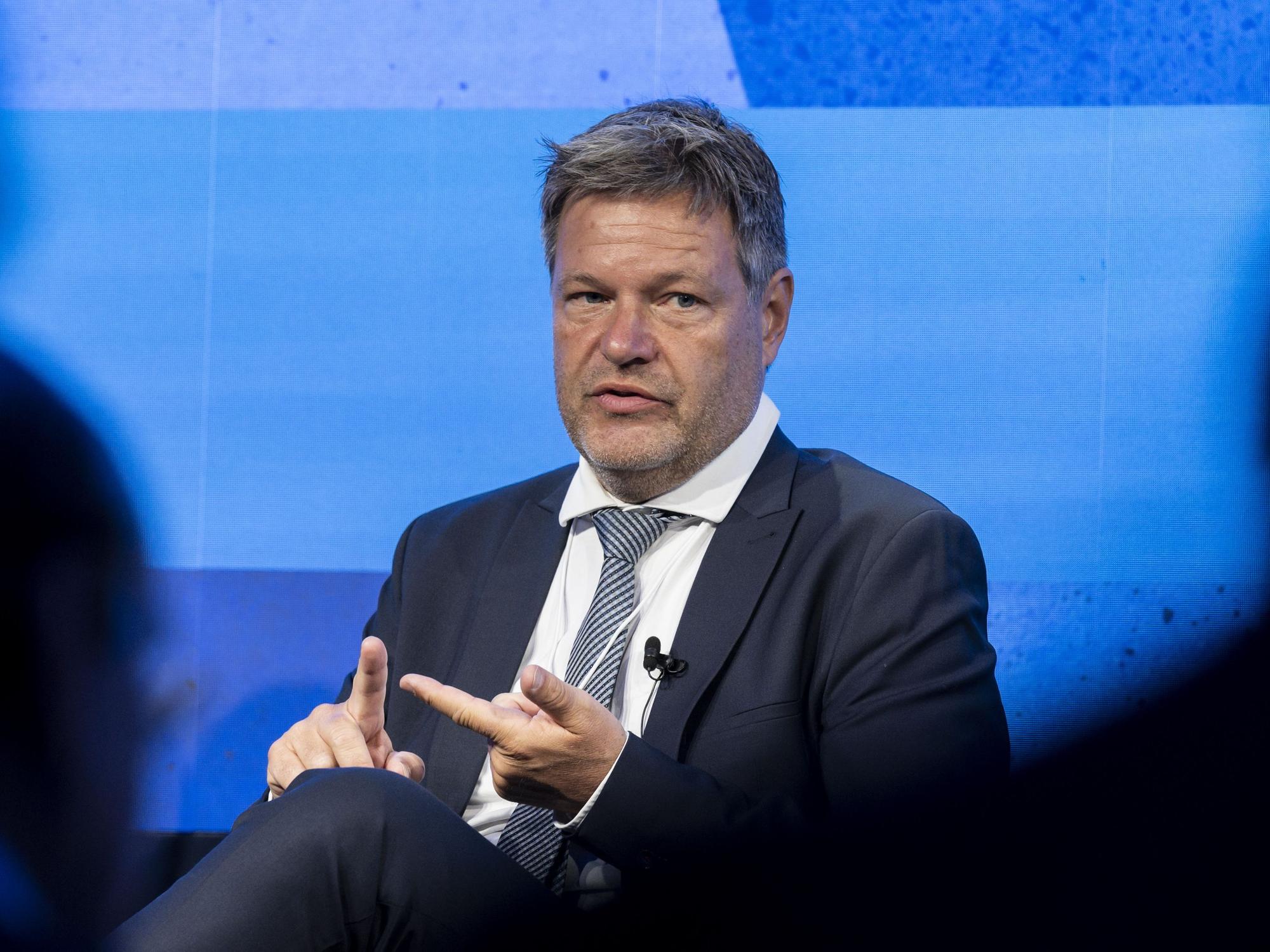 Robert Habeck spricht am 23. Mai 2022 bei einer Podiumssitzung.