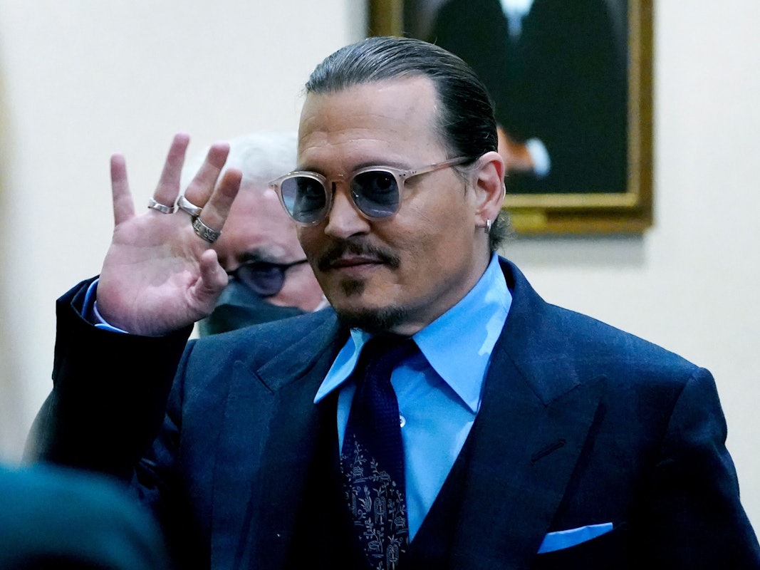 Johnny Depp betritt den Gerichtssaal am 5. Mai 2022.