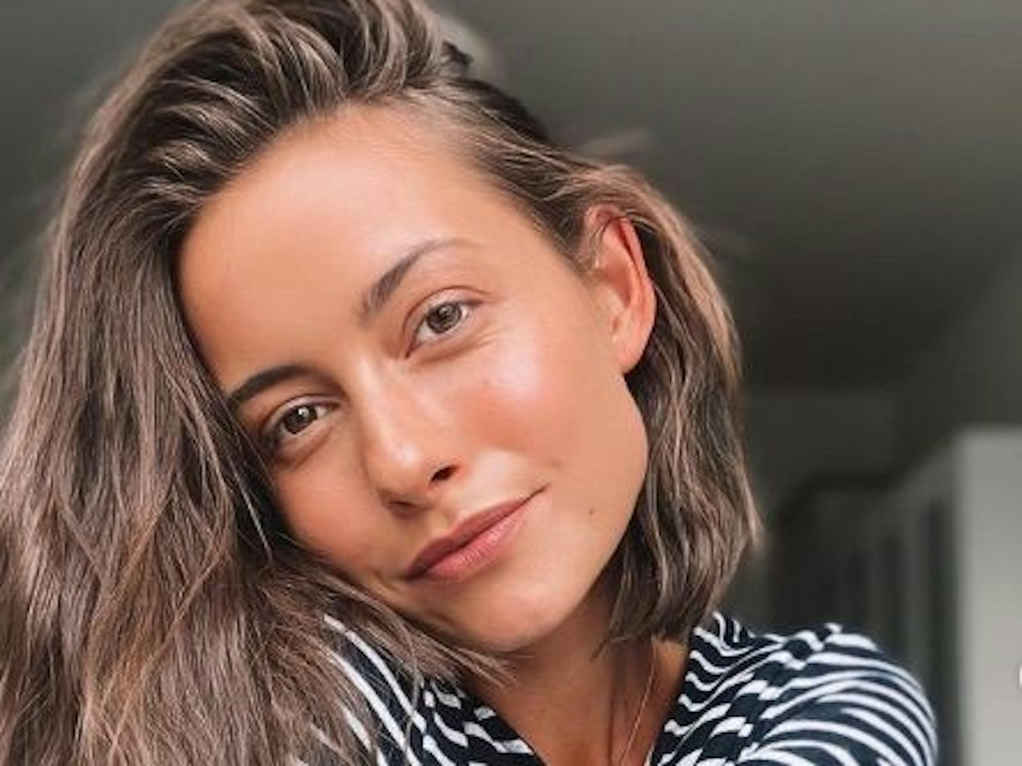 Ein Selfie von Jennifer Lange, das sie am 3. Mai 2020 auf ihrem Instagram-Kanal postete.