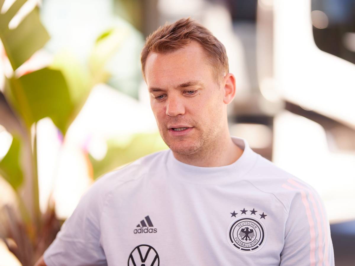 Nationalkeeper Manuel Neuer spricht im Interview.