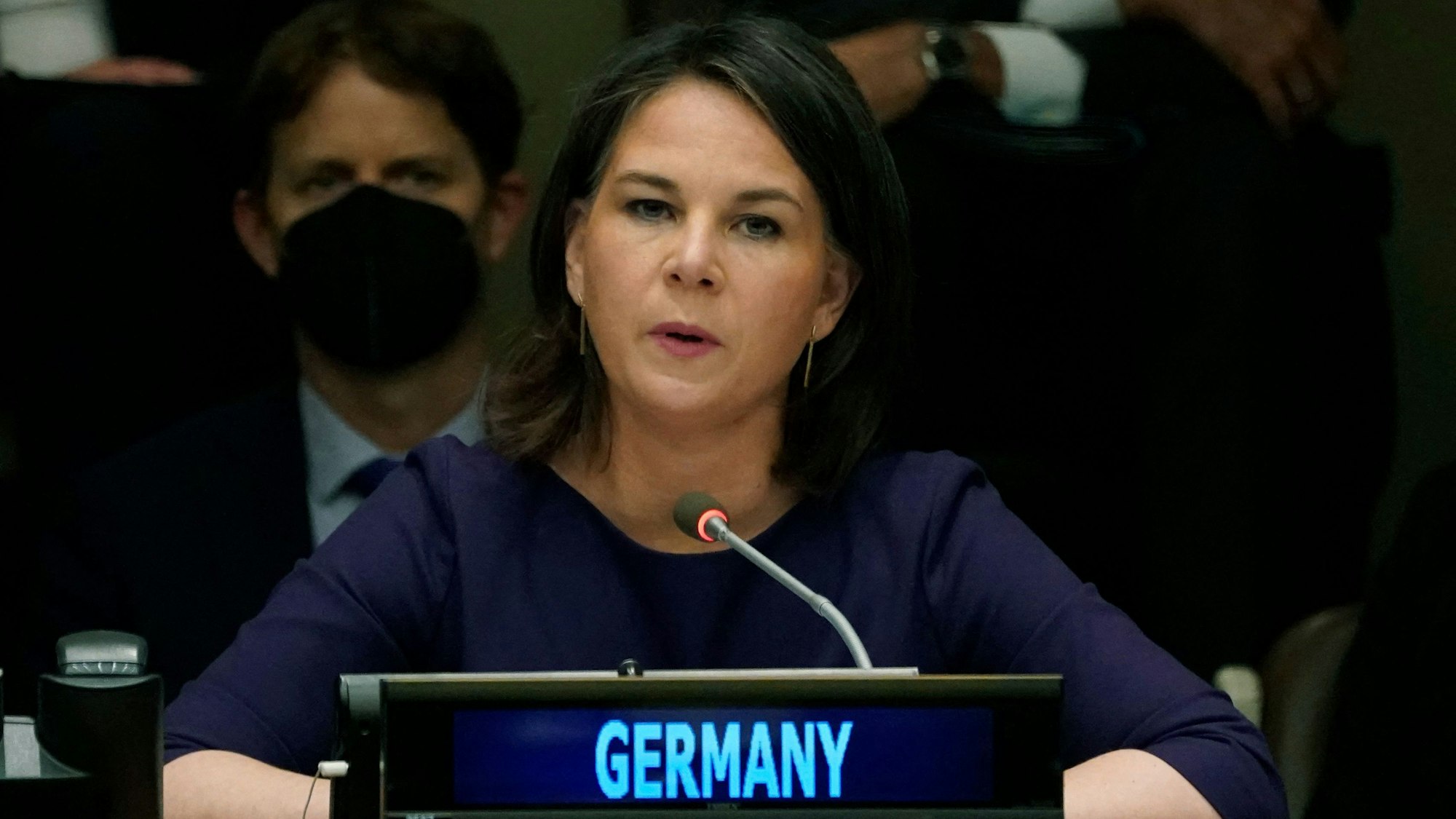 Außenministerin Annalena Baerbock (hier am 18. Mai) zeigte sich fassungslos über neue Enthüllungen aus einem Datenleck, die das Ausmaß der Verfolgung von Uiguren in China zeigt.