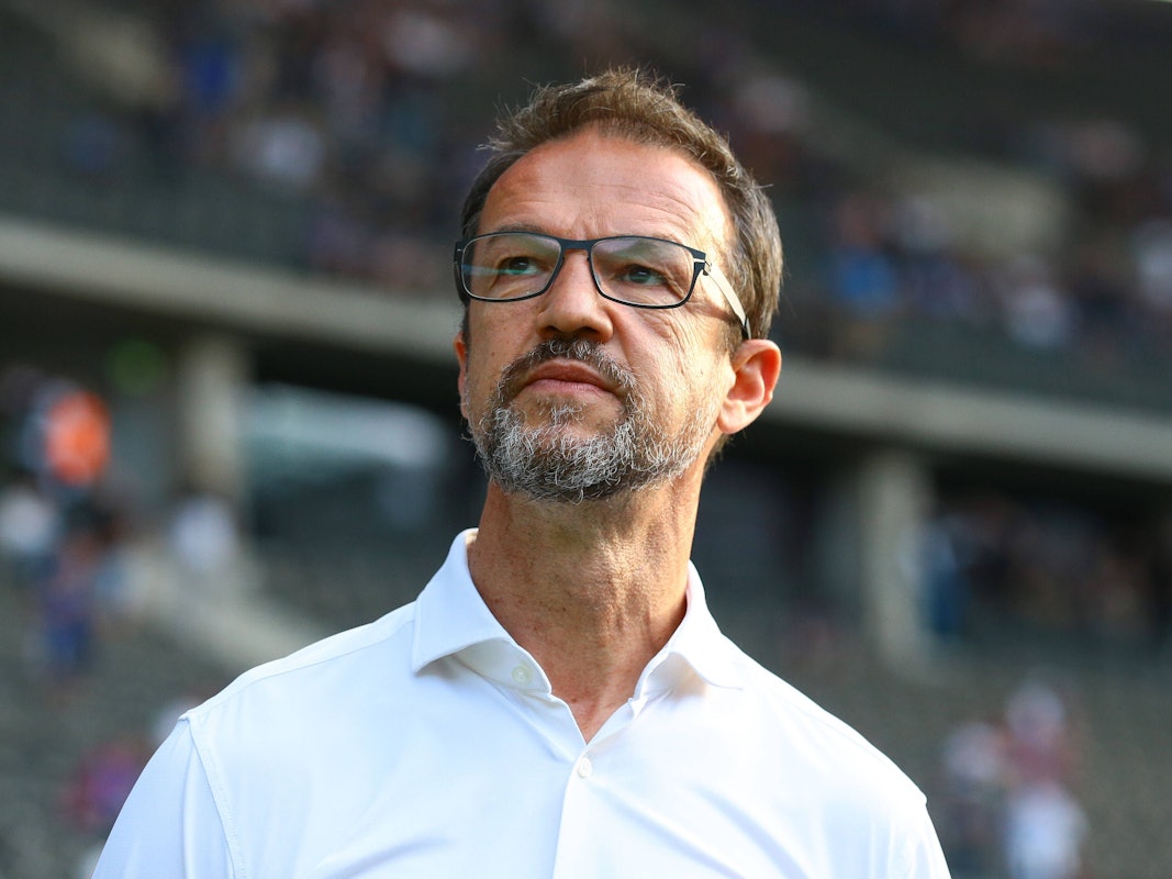Fredi Bobic steht im Berliner Olympia-Stadion