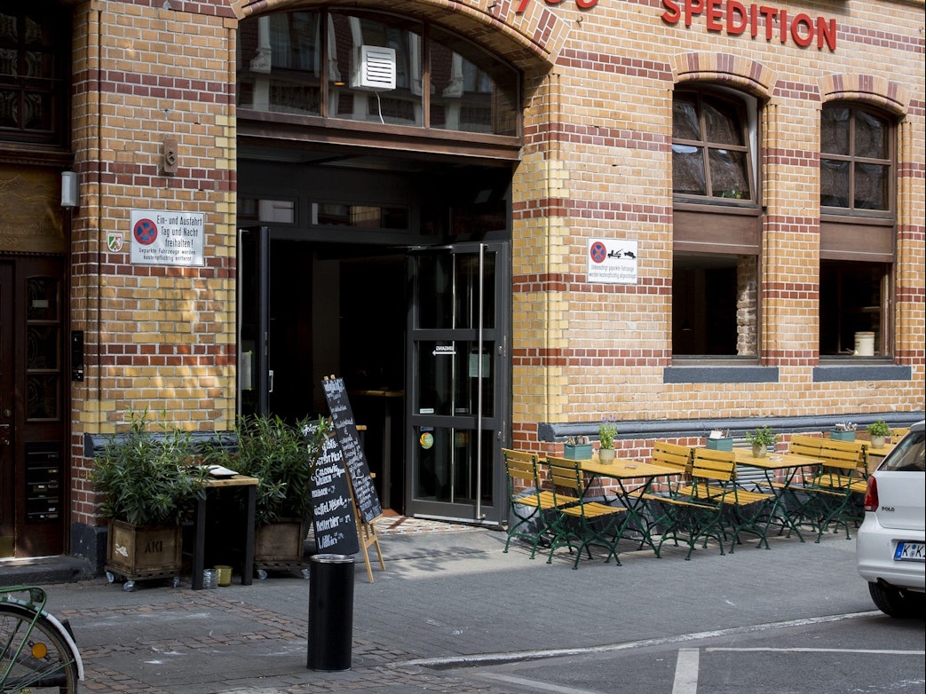 Der Eingangsbereich zum Brauhaus Johann Schäfer in der Kölner Südstadt.