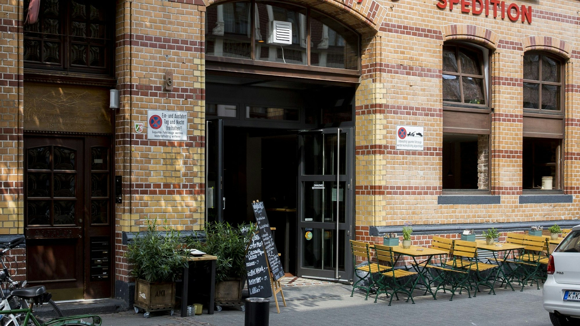 Der Eingangsbereich zum Brauhaus Johann Schäfer in der Kölner Südstadt.