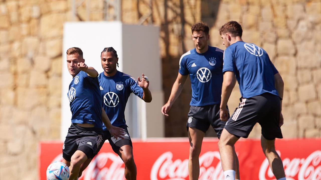 Die Nationalspieler bei einem Trainingsspiel in Marbella.