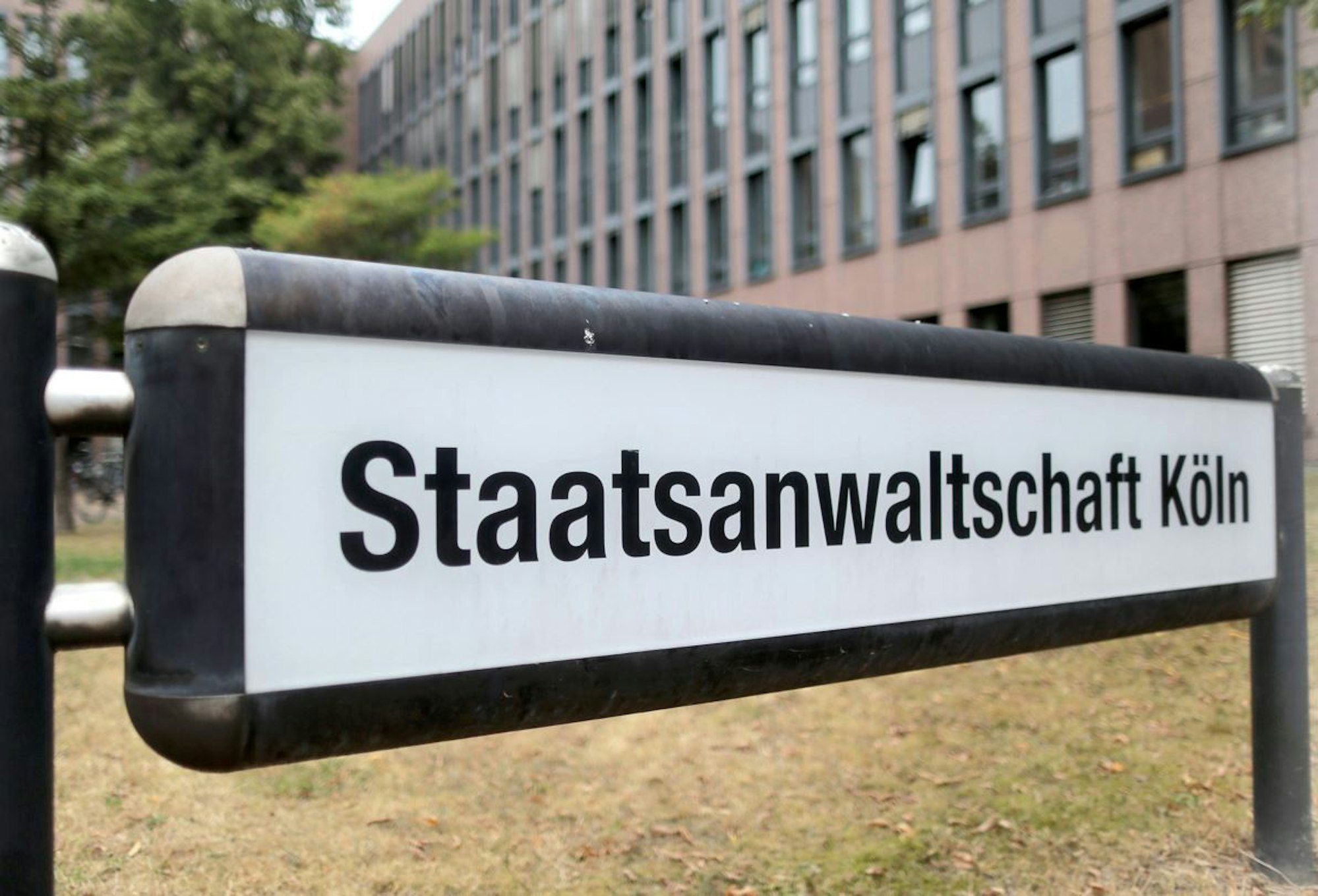 Haupteingang der Staatsanwaltschaft Köln.