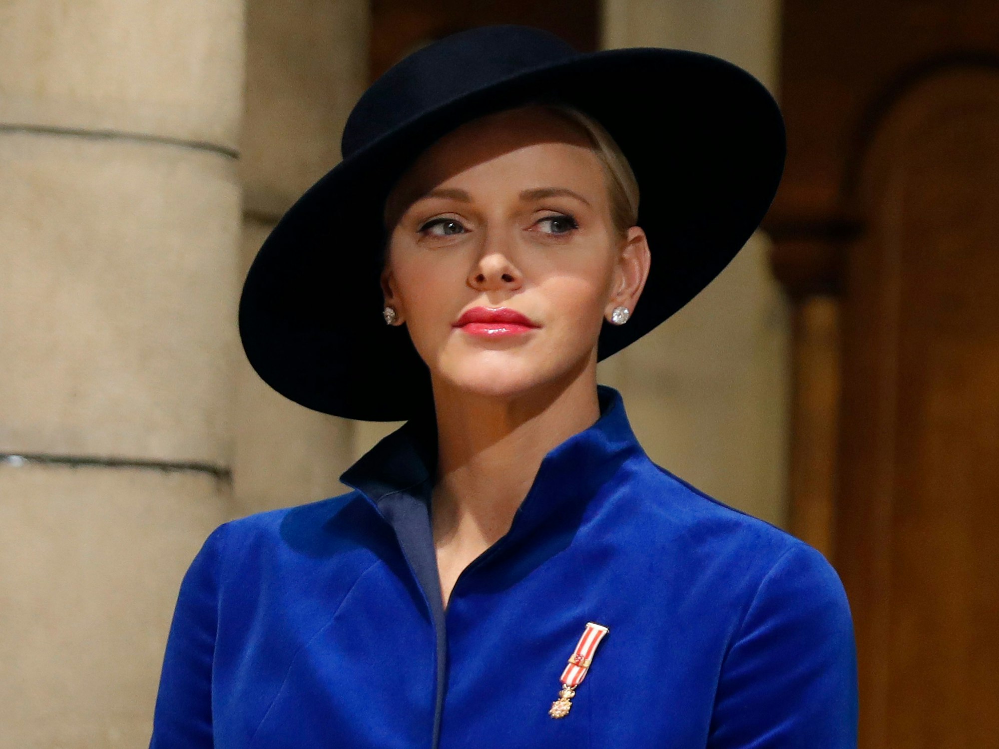 Monaco: Fürstin Charlene von Monaco kommt zu einer Messe am Nationalfeiertag.