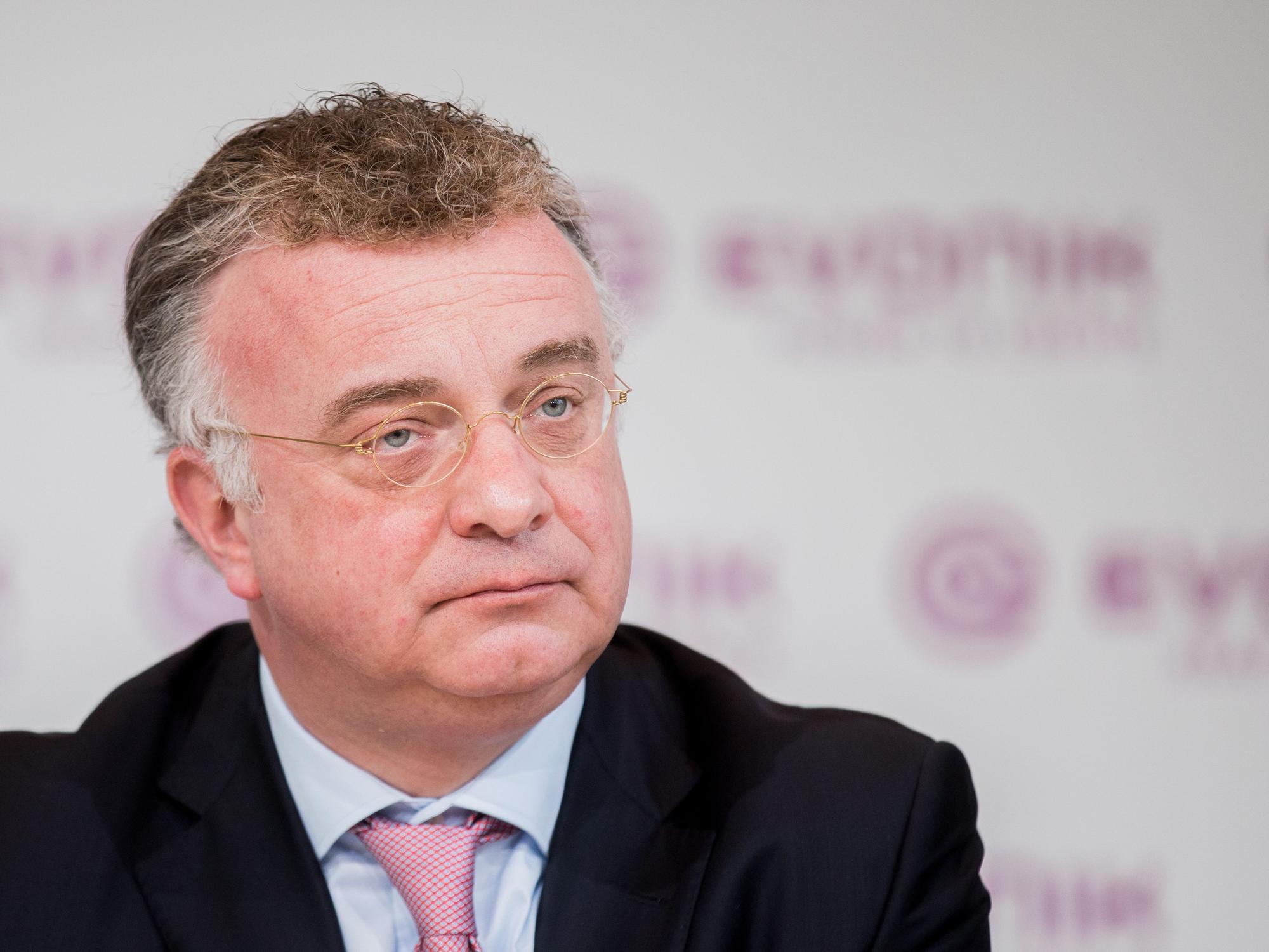Christian Kullmann, Vorstandsvorsitzender des Spezialchemiekonzerns Evonik, spricht bei der Präsentation der Jahreszahlen in der Zentrale.