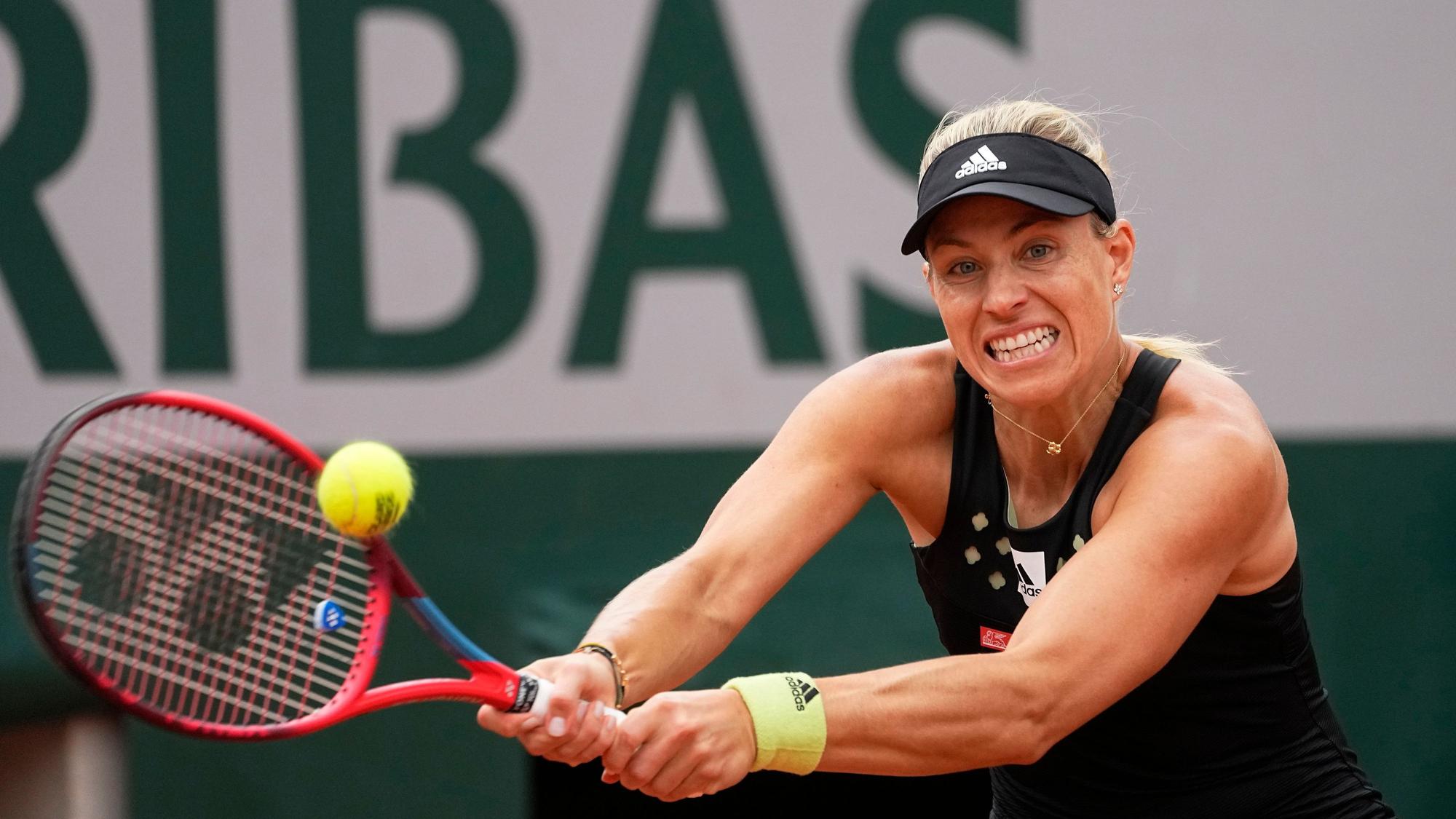 Angelique Kerber, hier im Match gegen Alexandra Sasnowitsch am 27. Mai 2022, ist bei den French Open in der dritten Runde ausgeschieden.