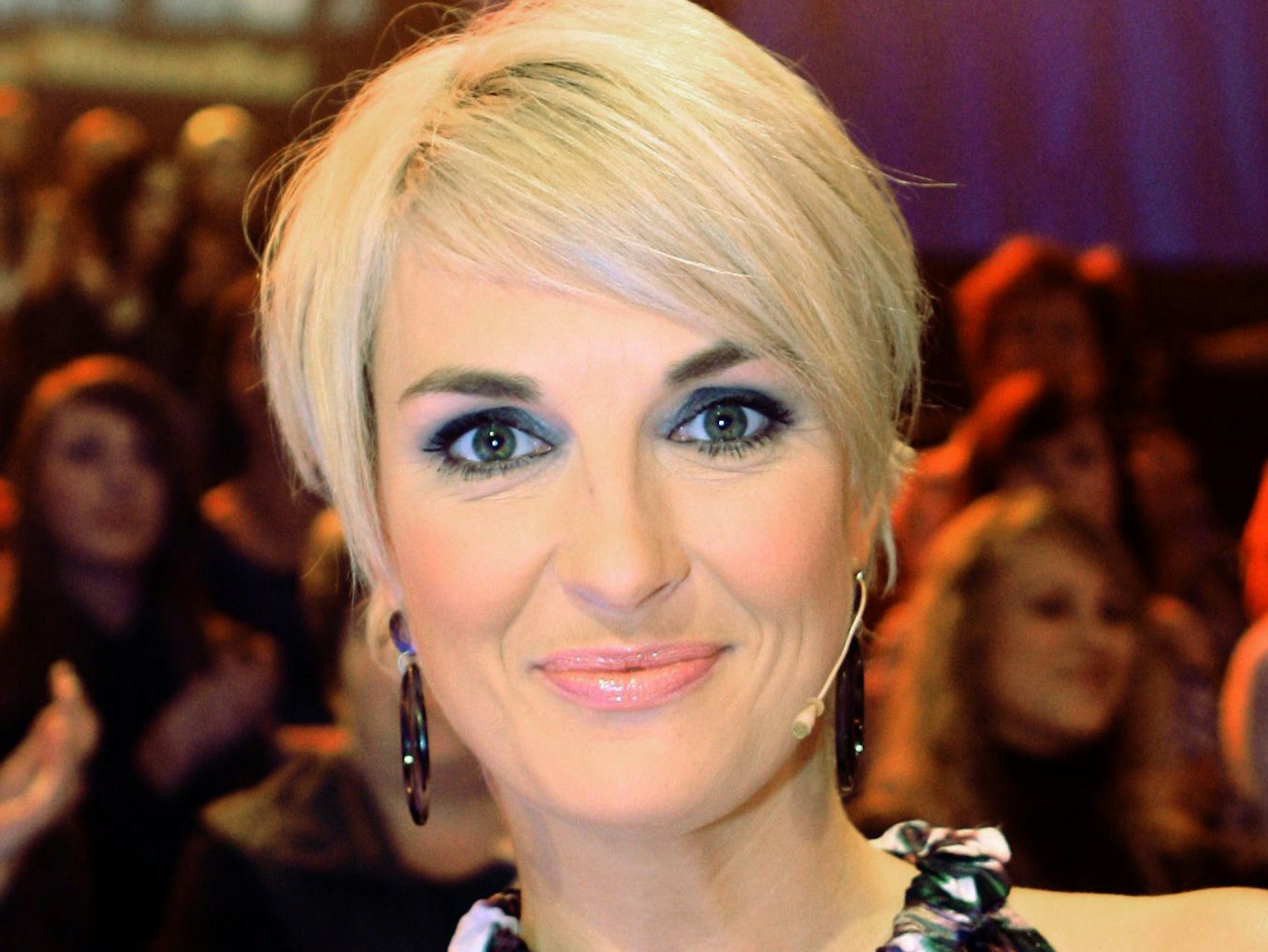 Britt Hagedorn, hier bei Foto von 2008, verstärkt das Team im Sat.1-„Frühstücksfernsehen“ immer sonntags als Moderatorin.