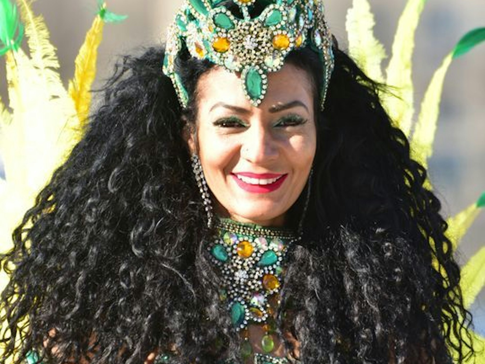 Claudia Krappel lächelt in die Kamera.