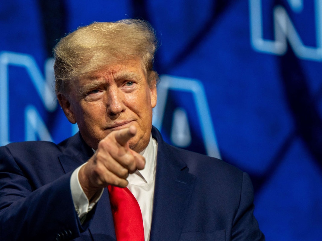 Der ehemalige US-Präsident Donald Trump trat beim Jahrestag der Waffenlobby in Houston (27. Mai 2022) auf und forderte die Bewaffnung von Lehrkräften.