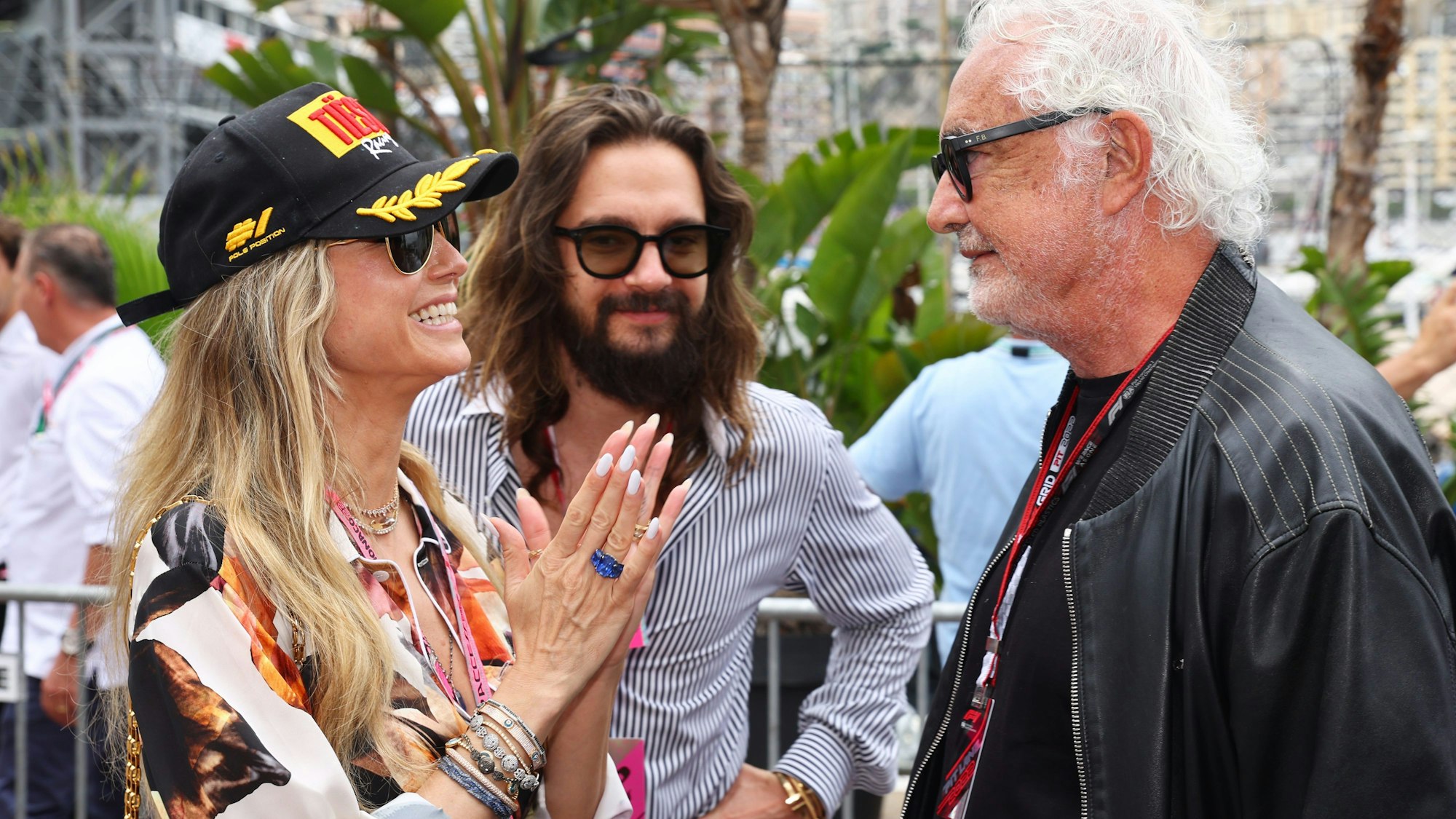 Heidi Klum und Tom Kaulitz, hier am 29. Mai 2022 beim GP von Monaco, beim gemeinsamen Schwätzchen mit Klums Ex Flavio Briatore.