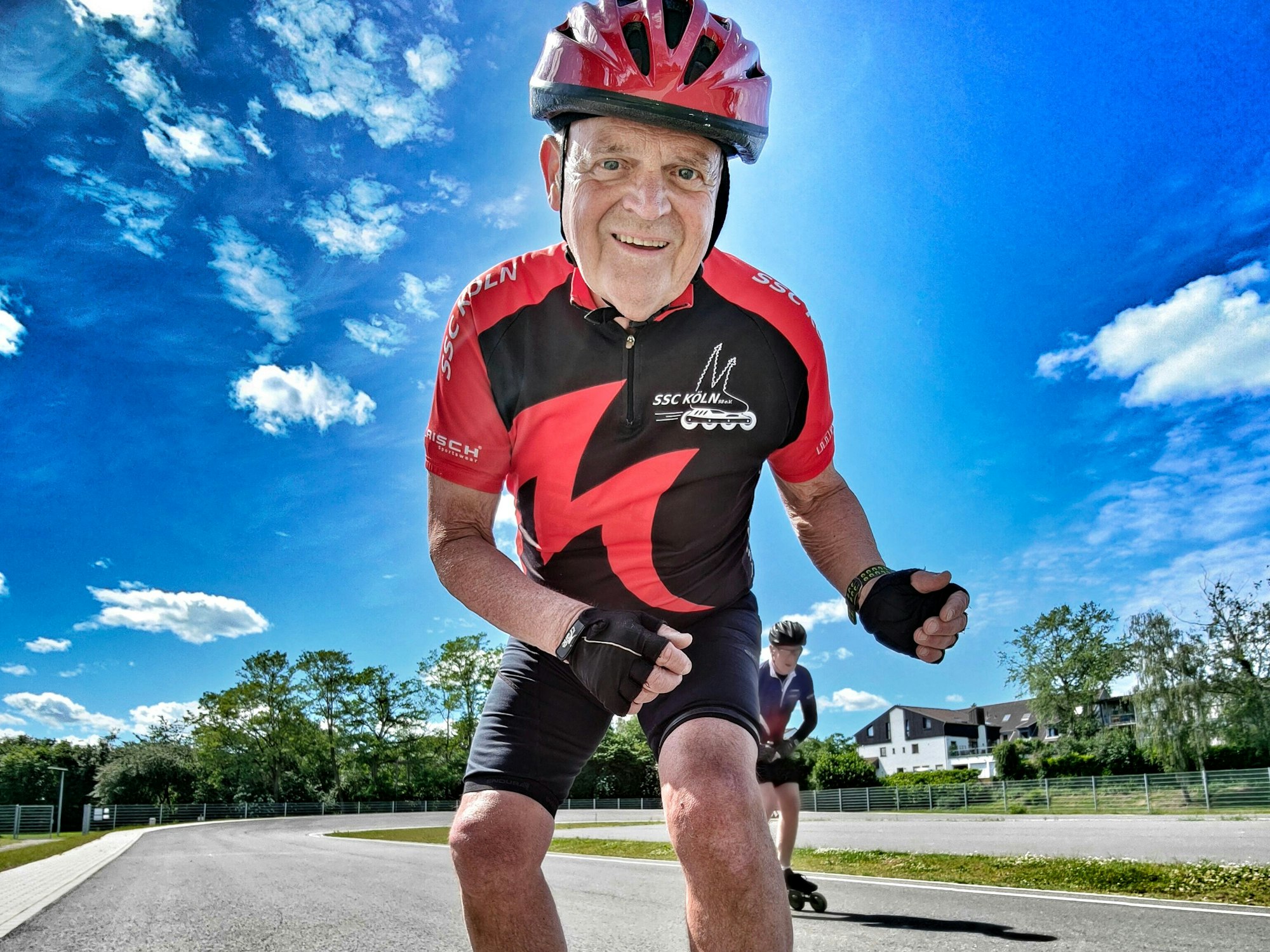 Besuch bei den Inliner-Opis in Weidenpesch. Report von Ayhan Demirci.