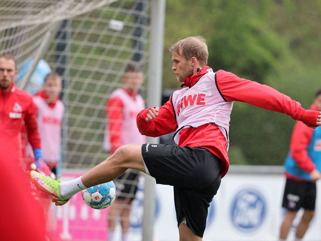 Sebastian Andersson während des Trainings beim 1. FC Köln.