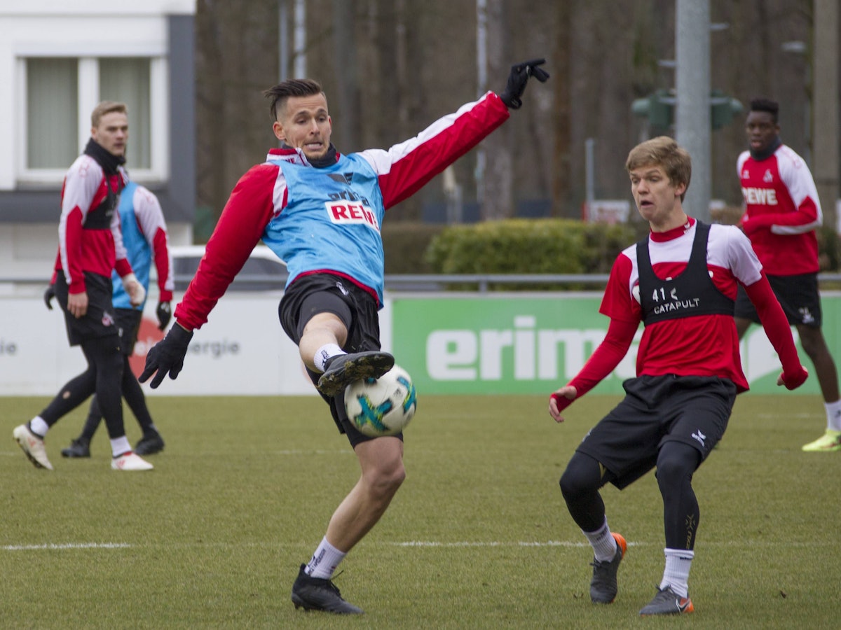 Pawel Olkoswki und Vincent Koziello im Training des 1. FC Köln.