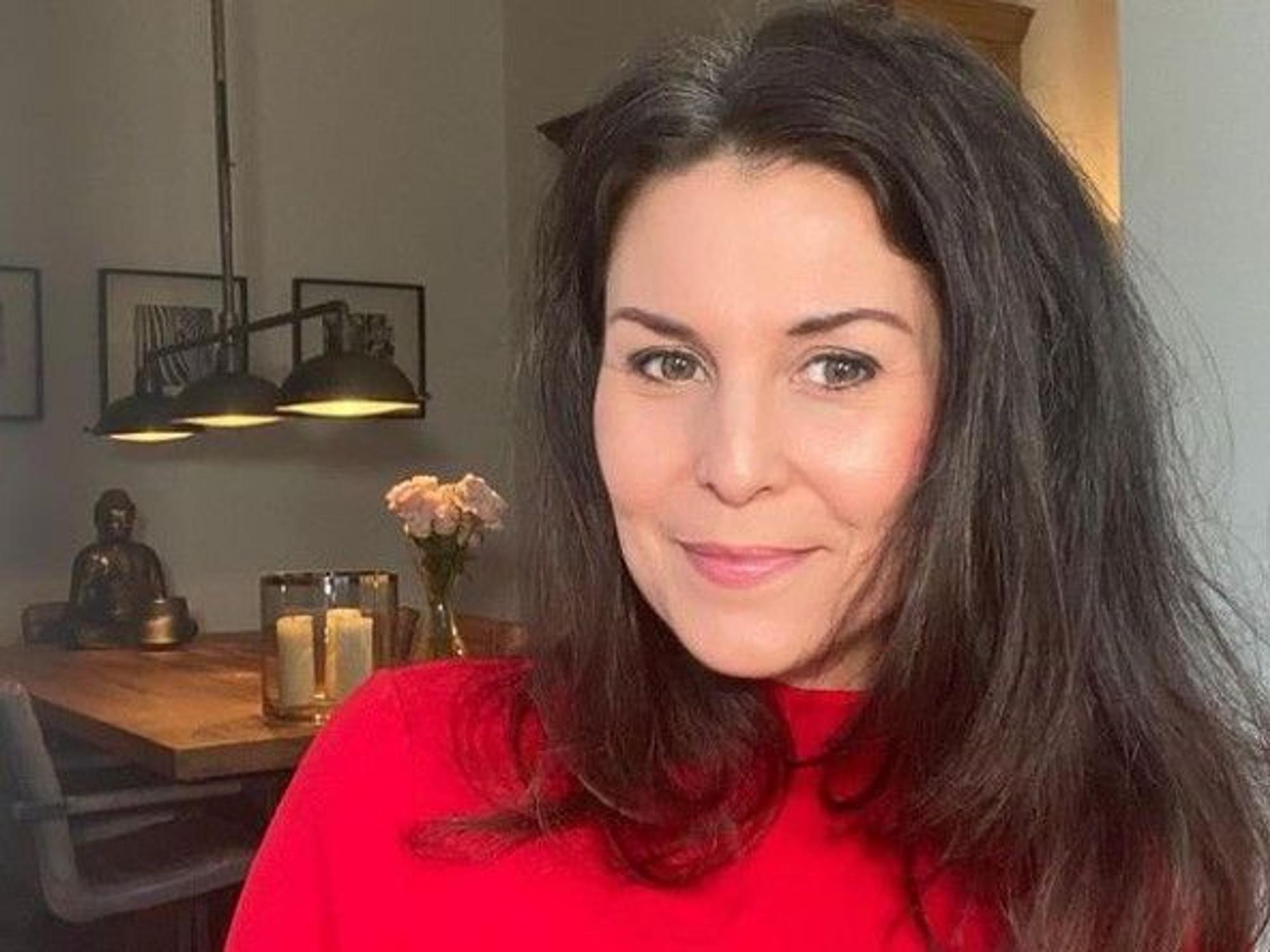 Vanessa Blumhagen lächelt in die Kamera.