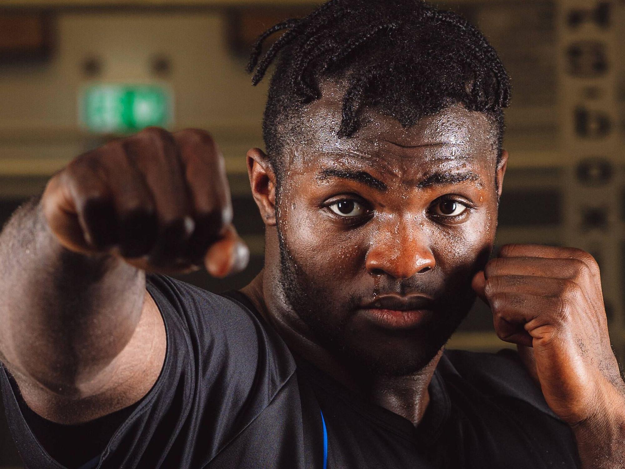 Boxer Nelvie Tiafack beim Training.
