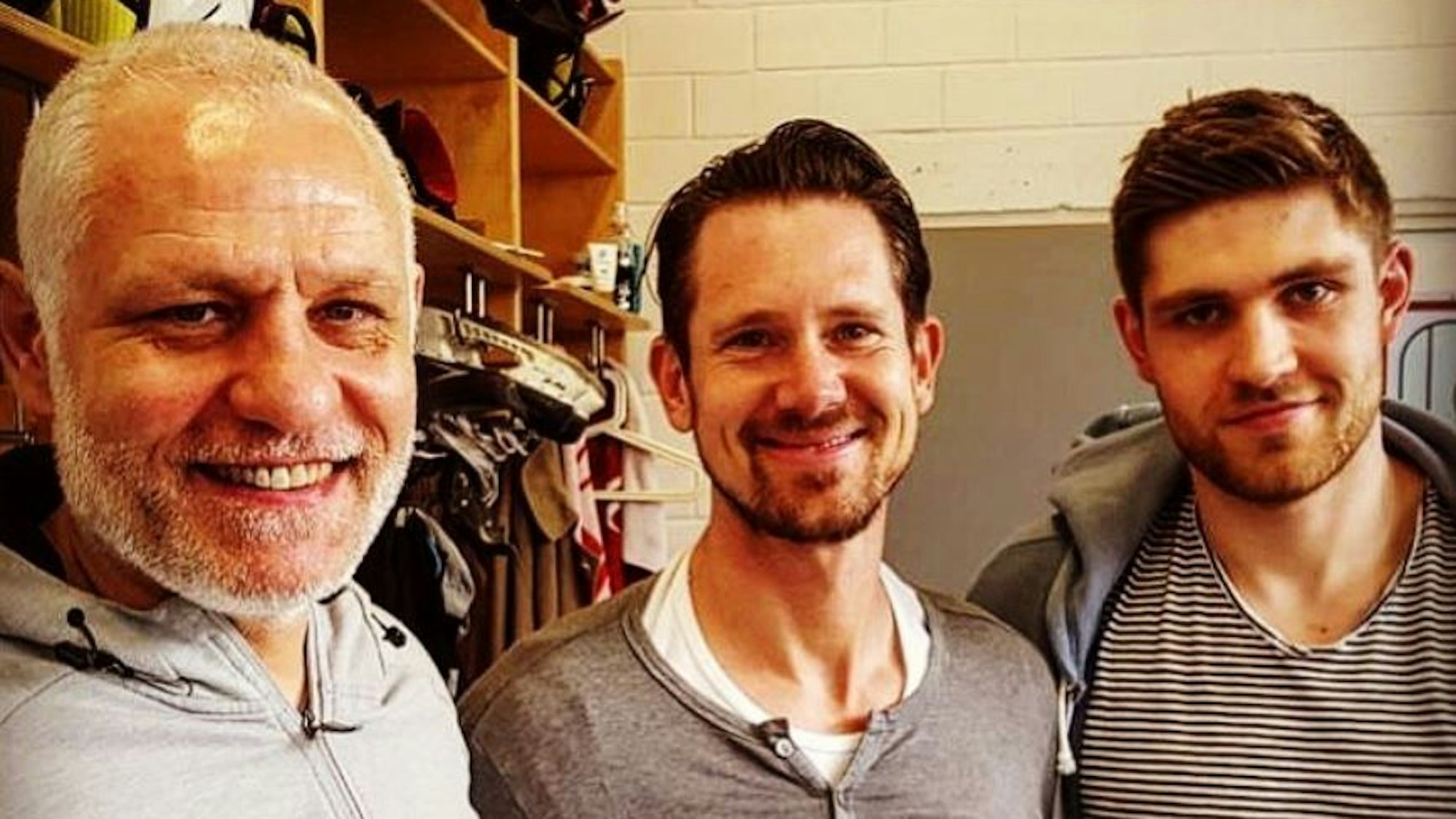 Interview-Termin mit dem EXPRESS: Peter Draisaitl, Reporter Uwe Bödeker und Leon Draisaitl (v.l.).